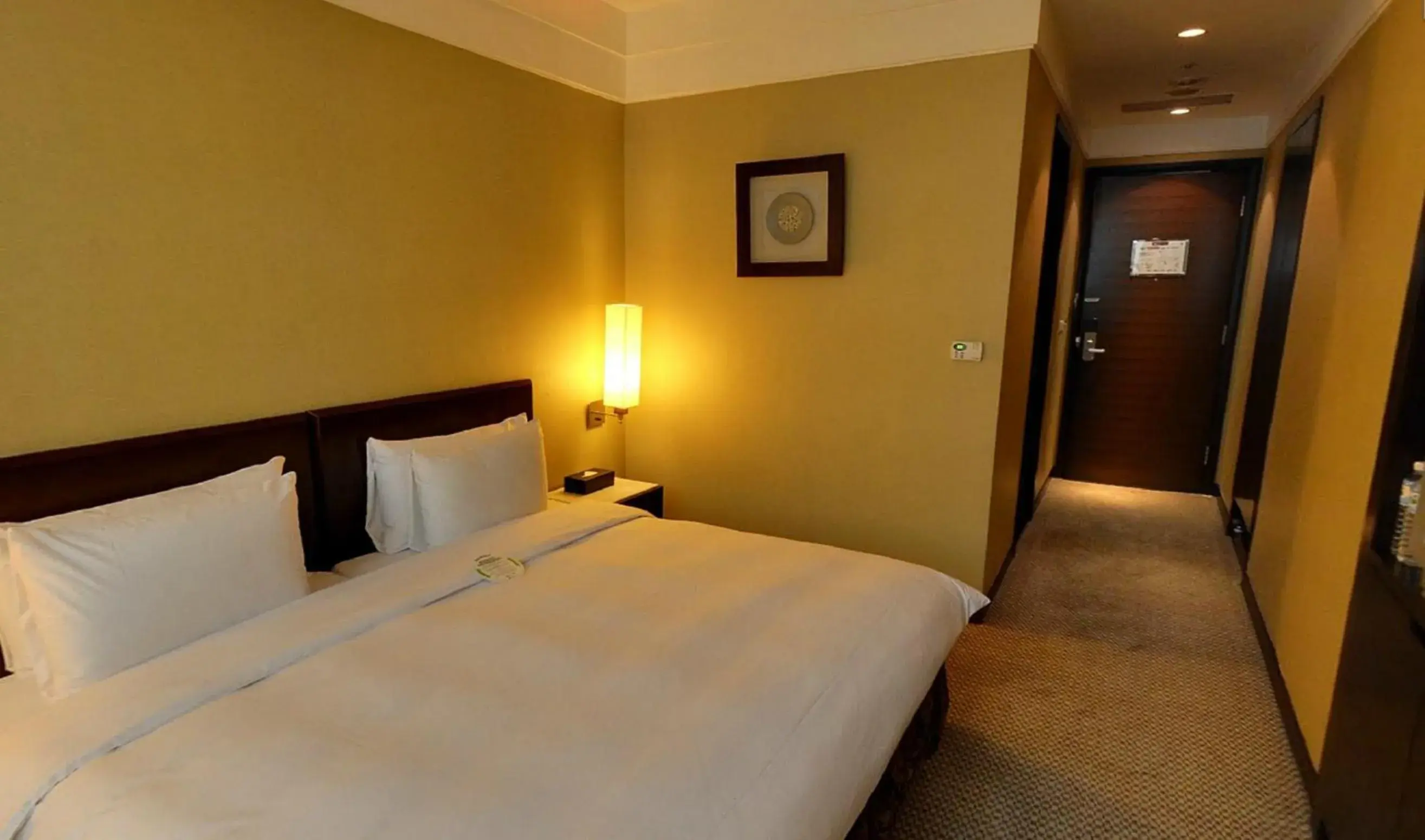 Bed in Taipei International Hotel Bed in Taipei International Hotel