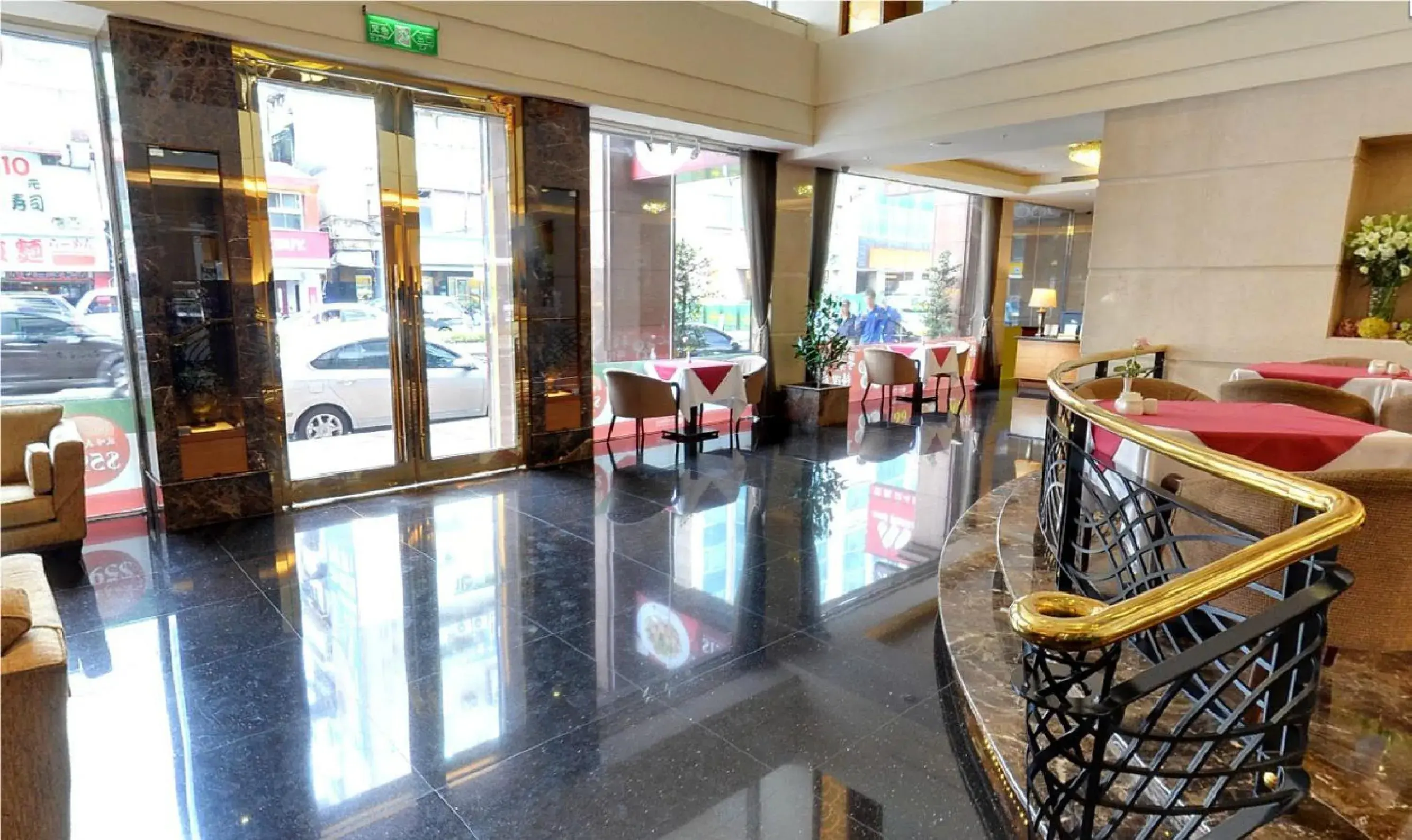 Facade/entrance in Taipei International Hotel Facade/entrance in Taipei International Hotel