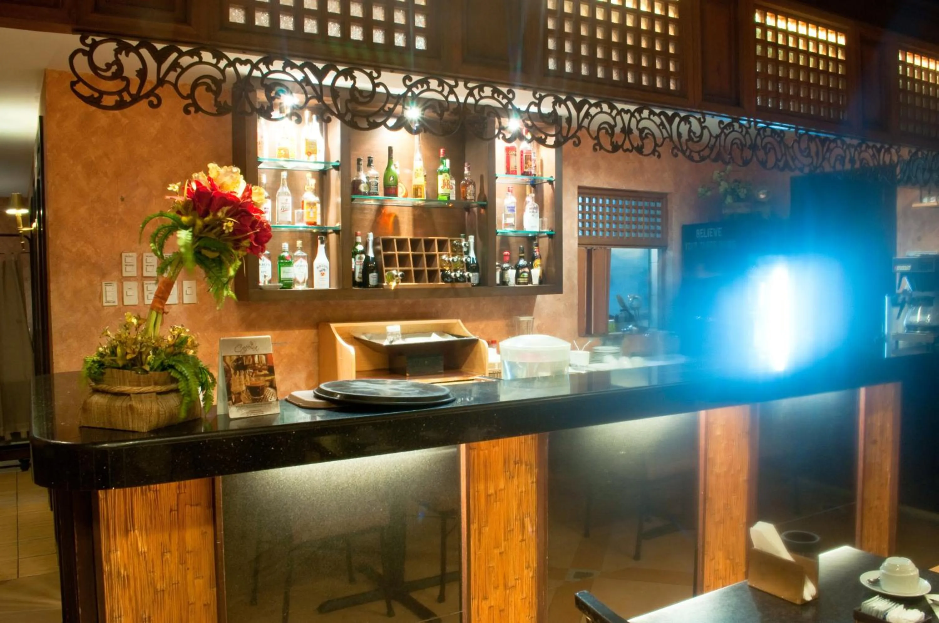 Restaurant/places to eat in Pearl Lane Hotel