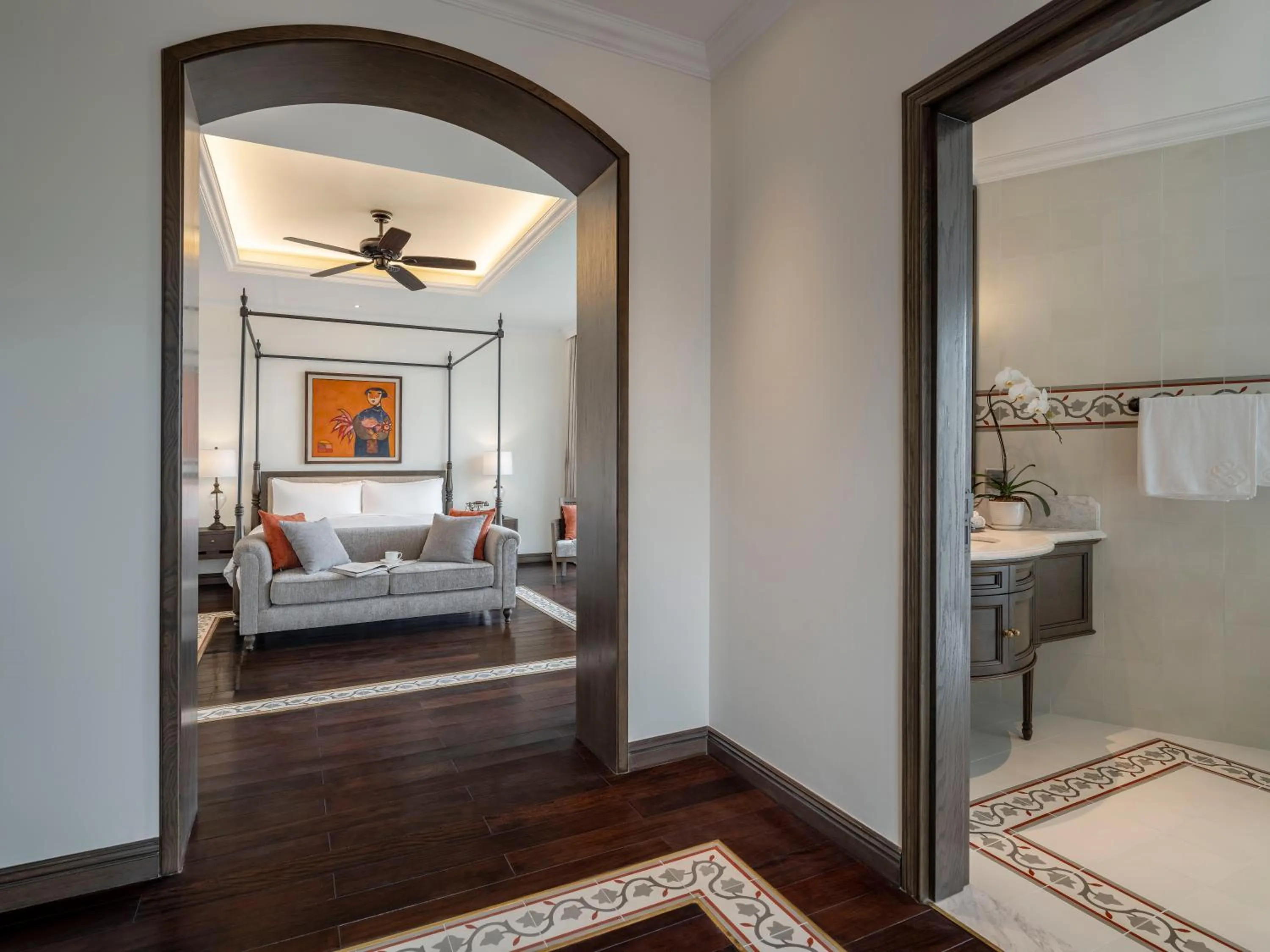 Bathroom, Bed in De Syloia Hotel