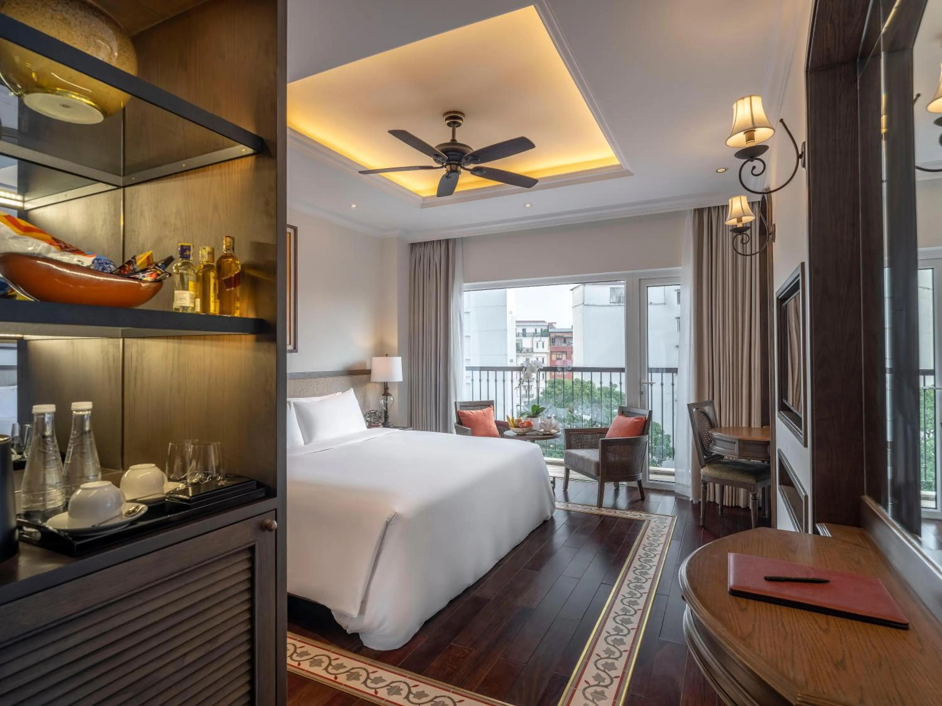 Bed in De Syloia Hotel