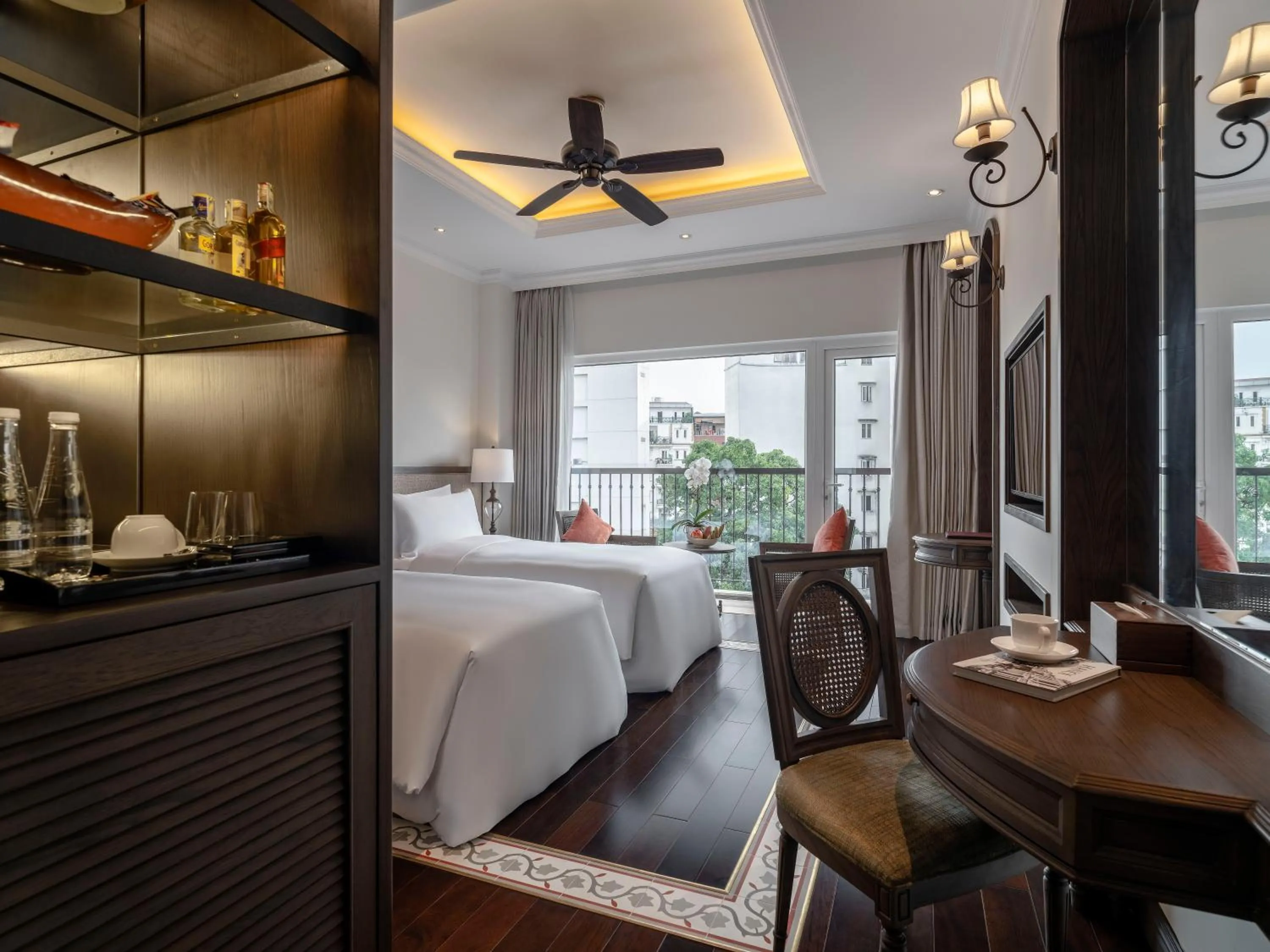 Bed in De Syloia Hotel