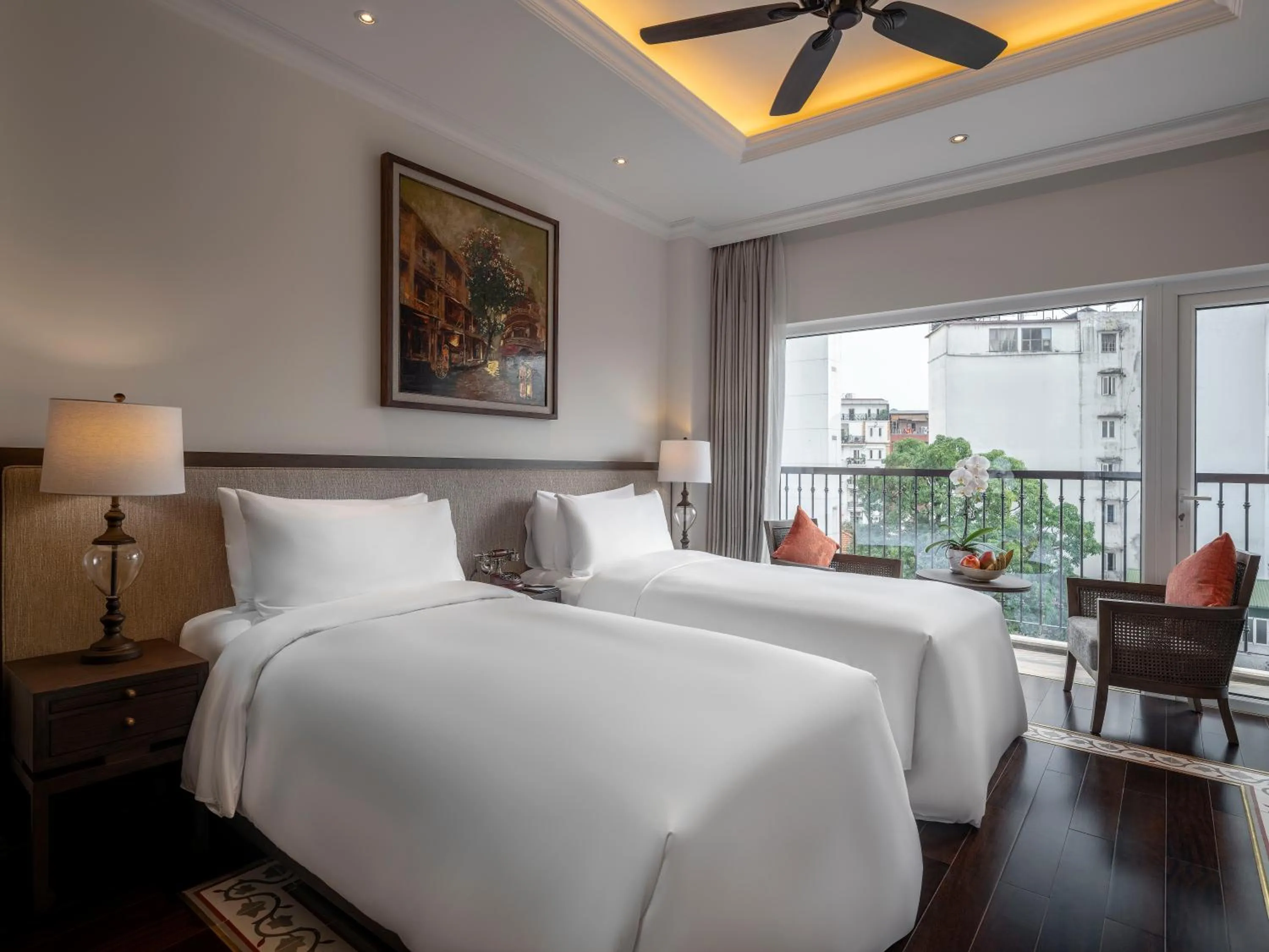 Bed in De Syloia Hotel