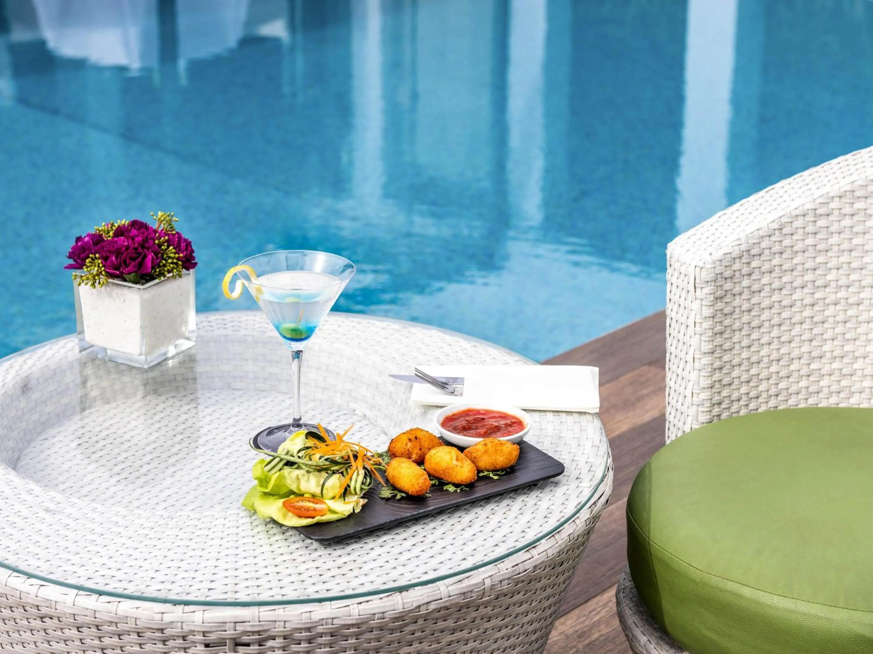 Pool view in Mövenpick Hotel Casablanca