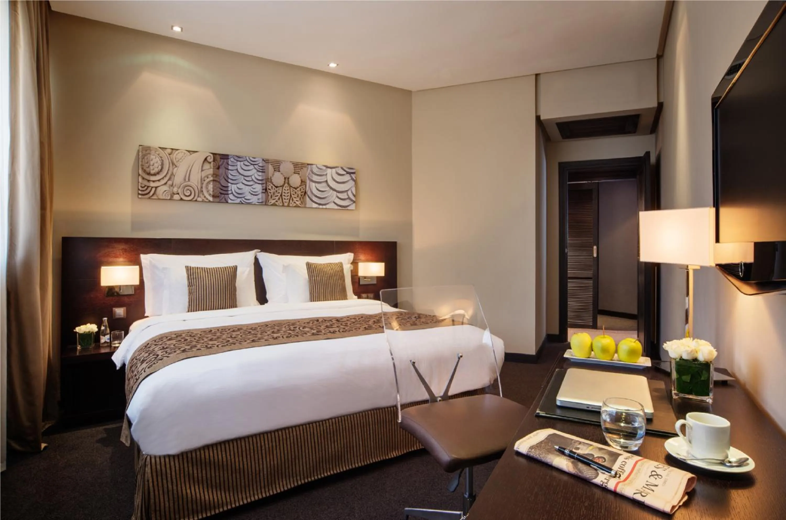 Bedroom, Bed in Mövenpick Hotel Casablanca