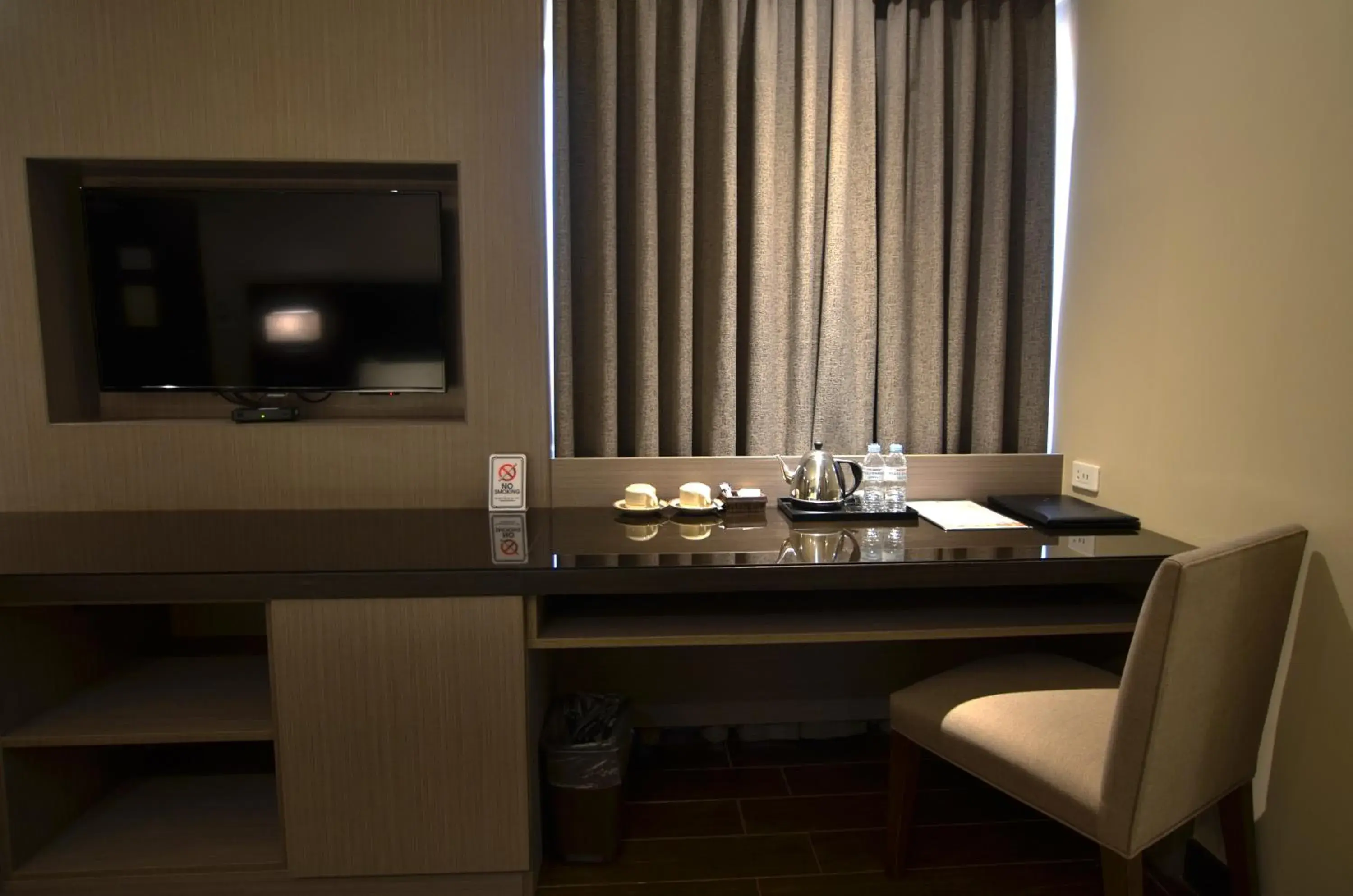 Coffee/tea facilities in Pearl Garden Hotel Coffee/tea facilities in Pearl Garden Hotel