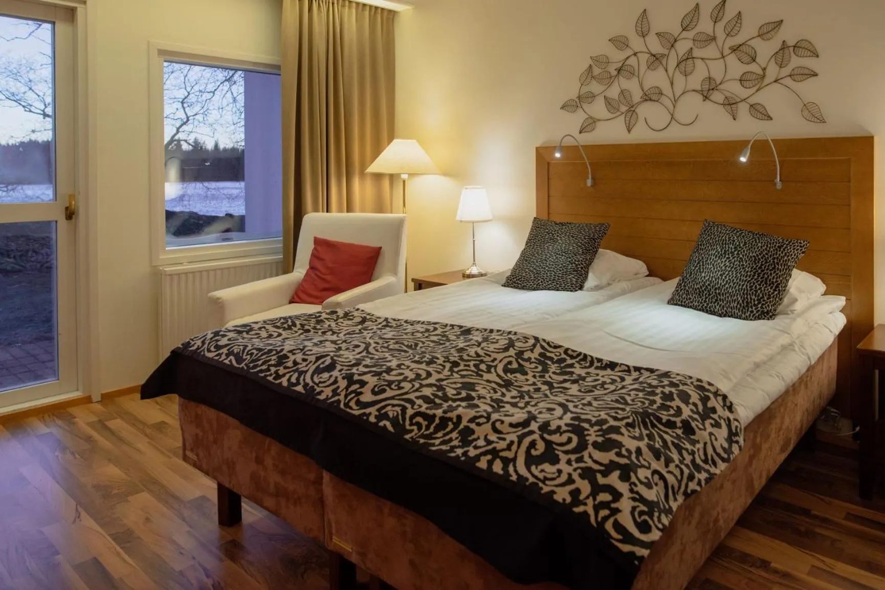 Bedroom, Bed in Hotel Kumpeli Spa