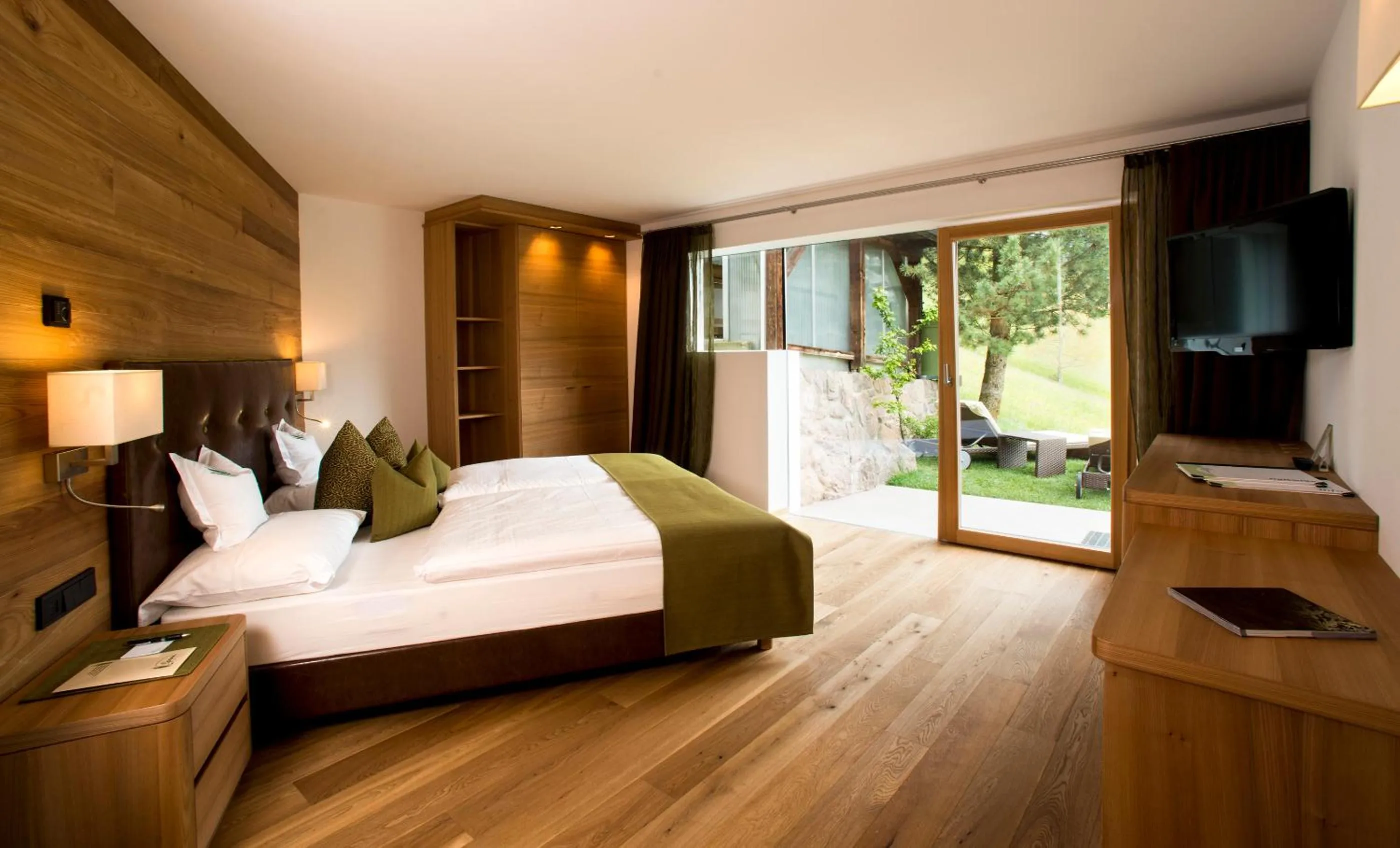 Day, Bed in Hotel Grien