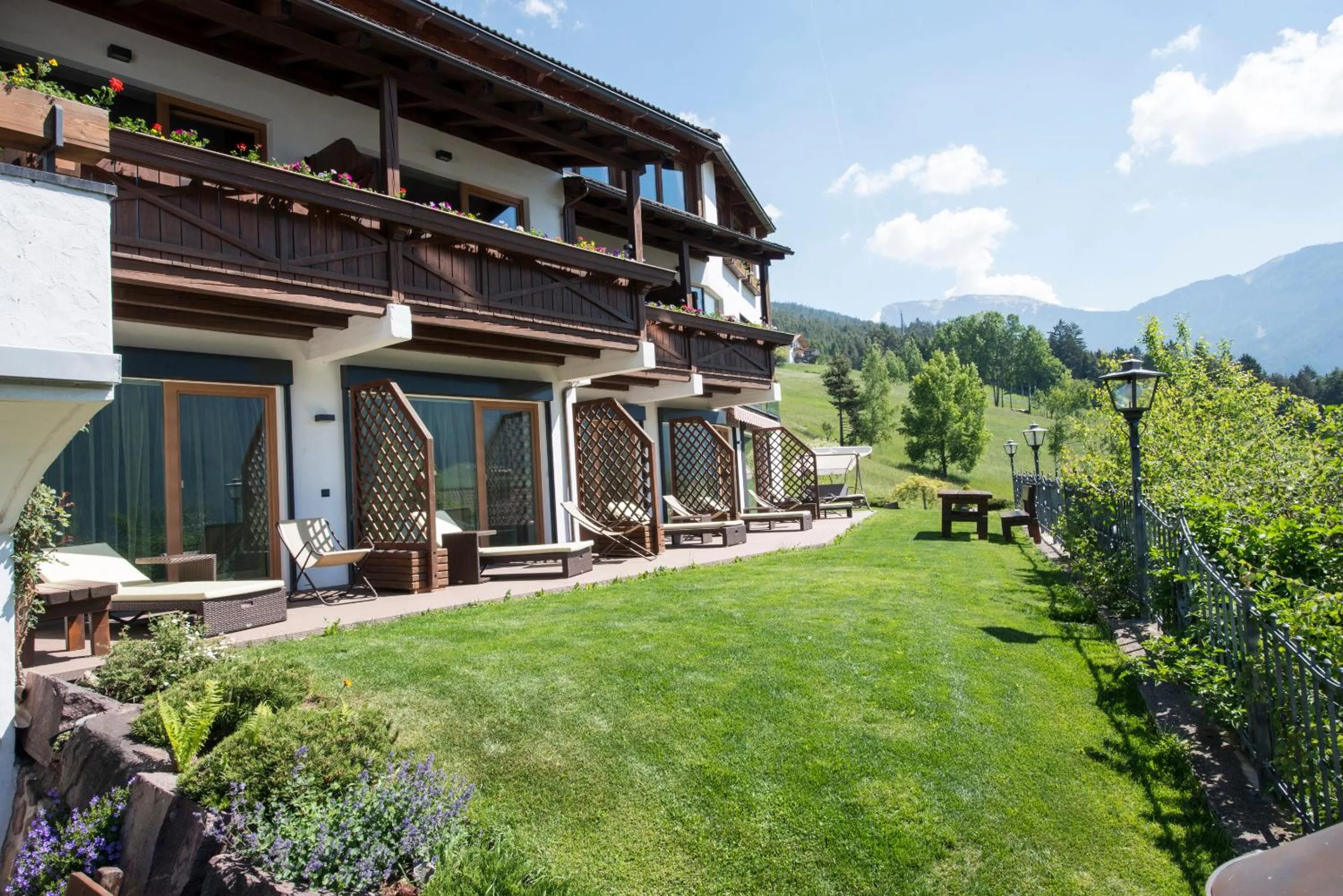 Property building in Hotel Grien