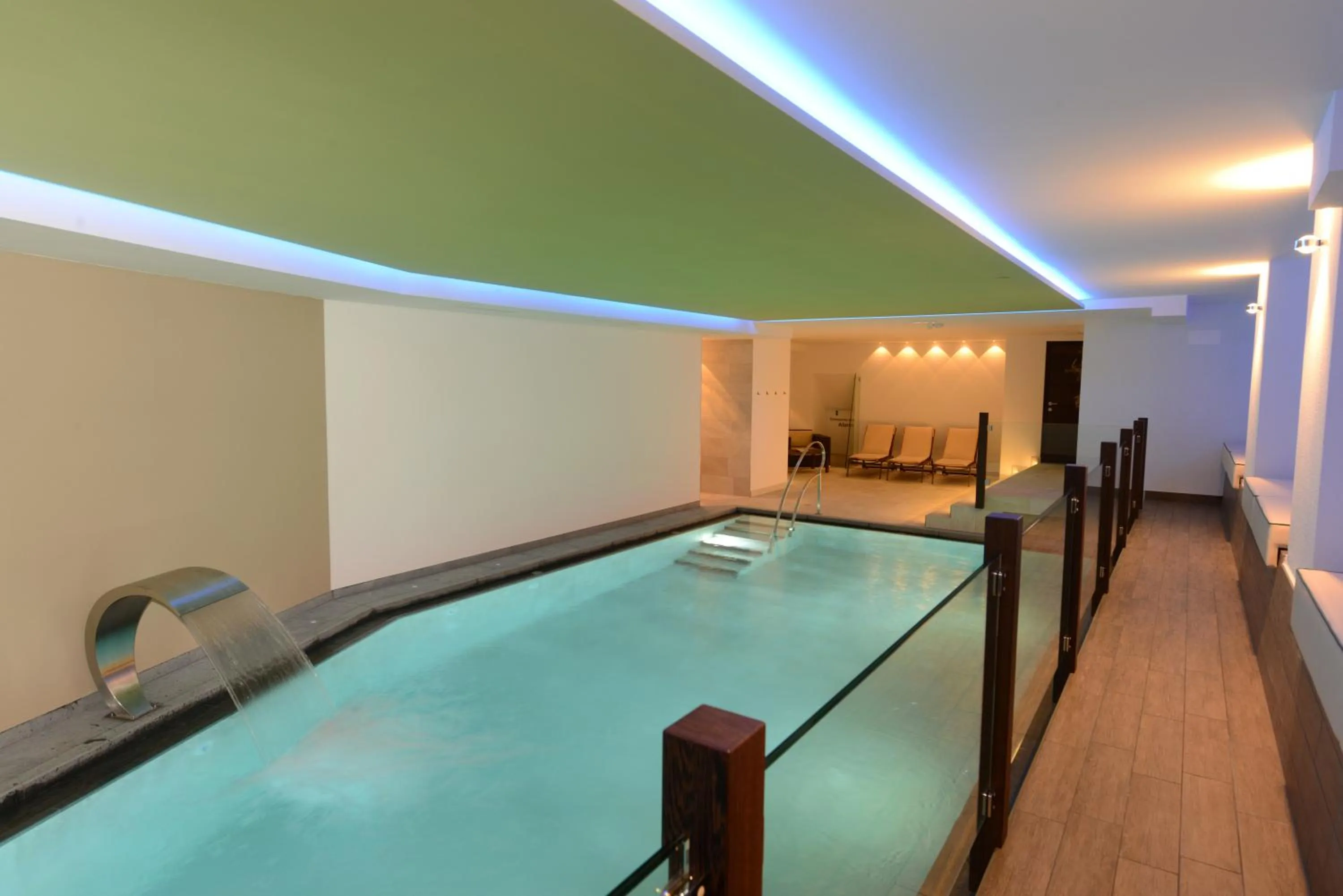 Swimming pool in Hotel Grien