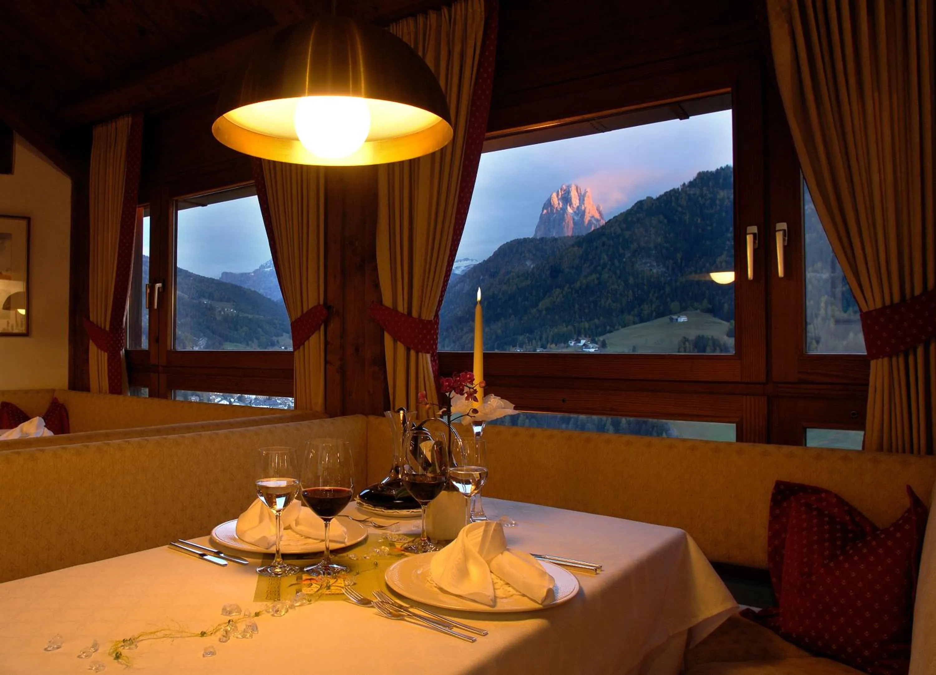 Restaurant/places to eat in Hotel Grien