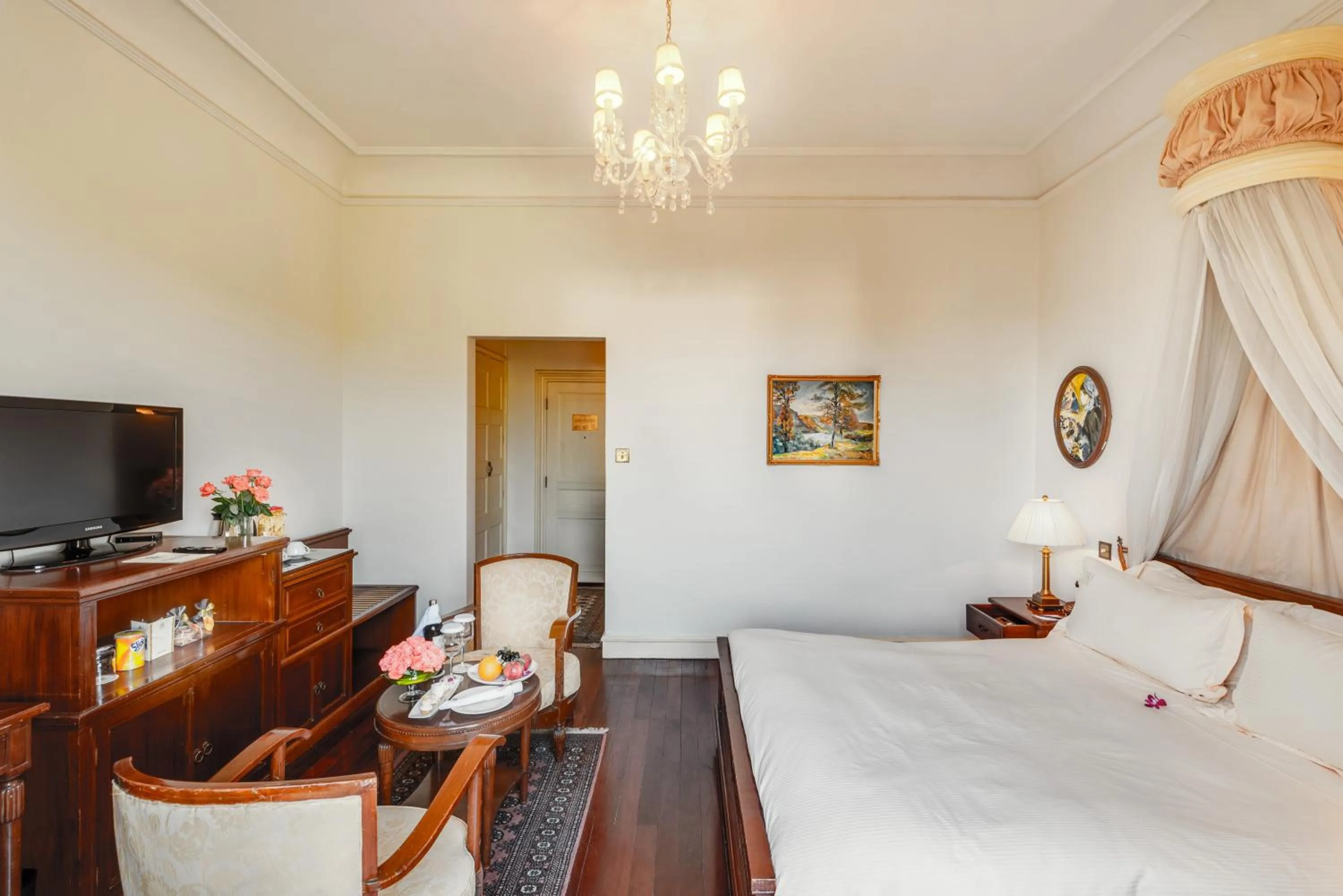 Bed in Dalat Palace Heritage Hotel