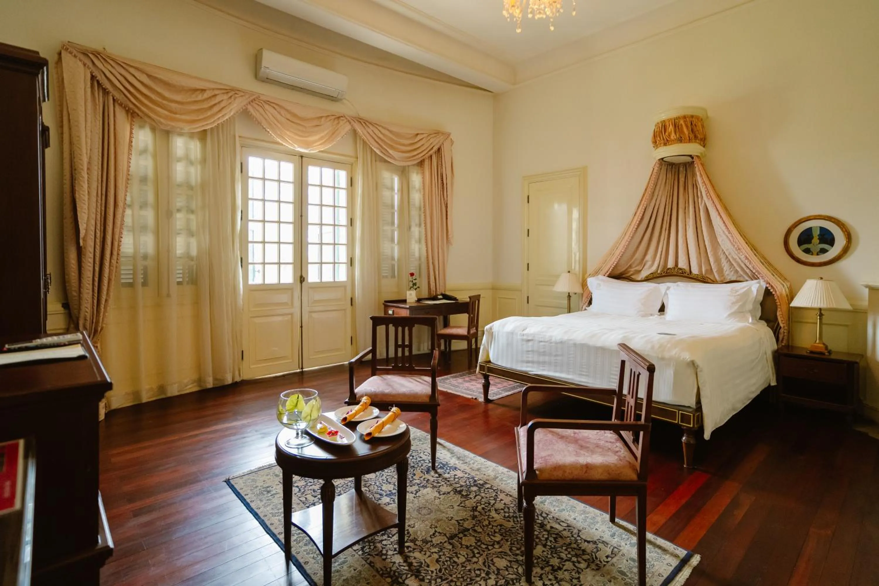 Bed in Dalat Palace Heritage Hotel