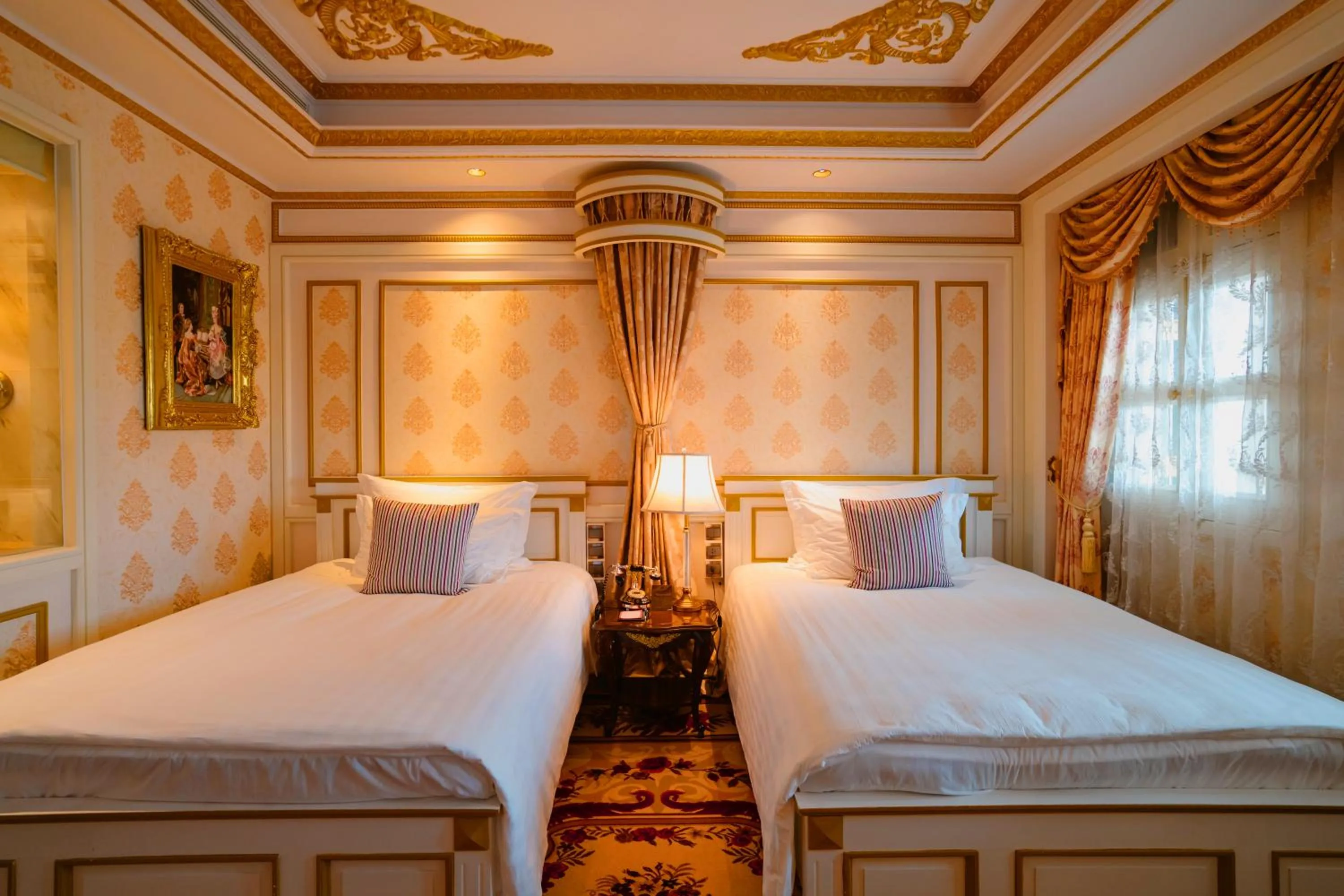 Bed in Dalat Palace Heritage Hotel