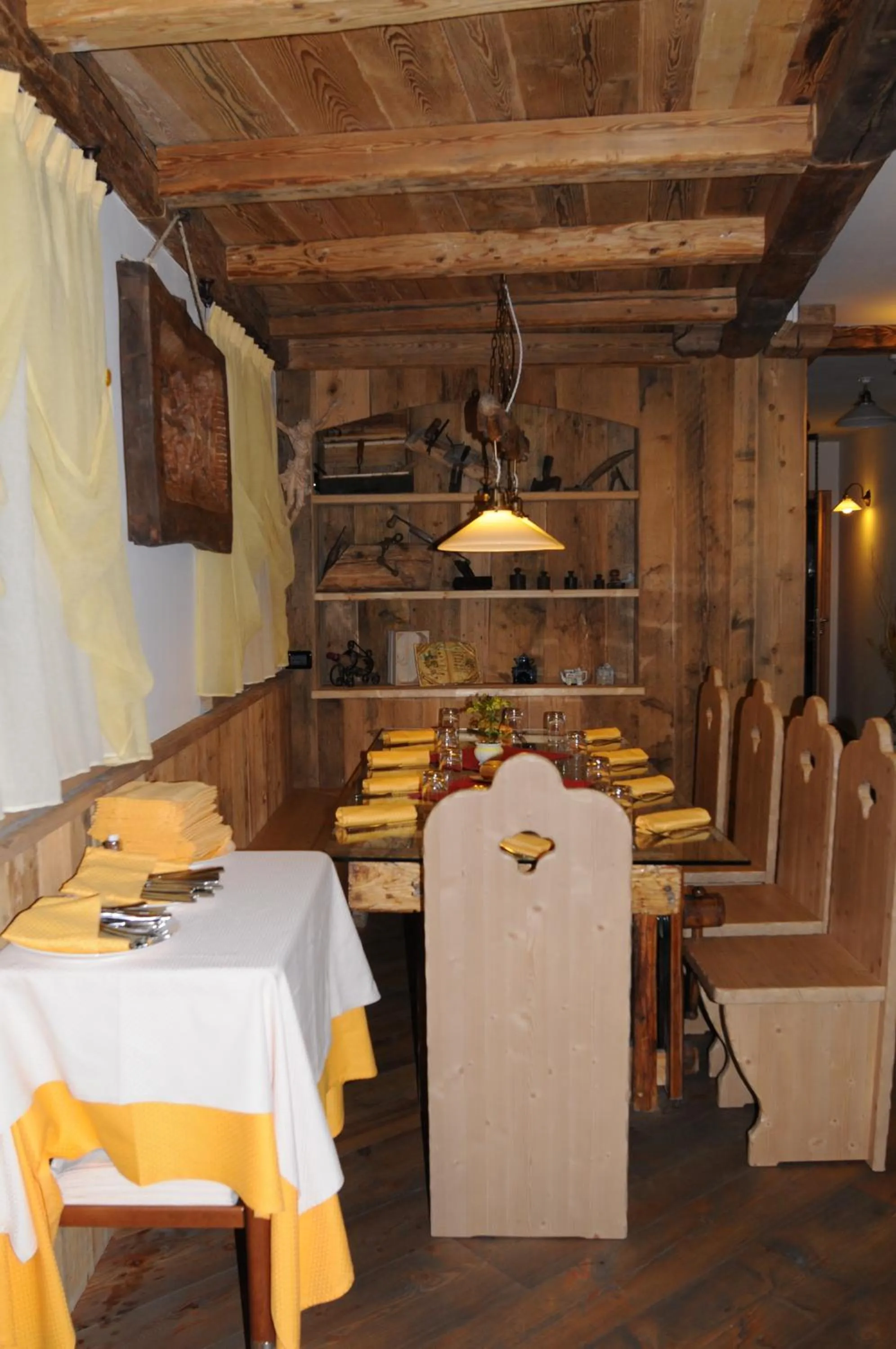 Restaurant/places to eat in Hotel Il Maniero