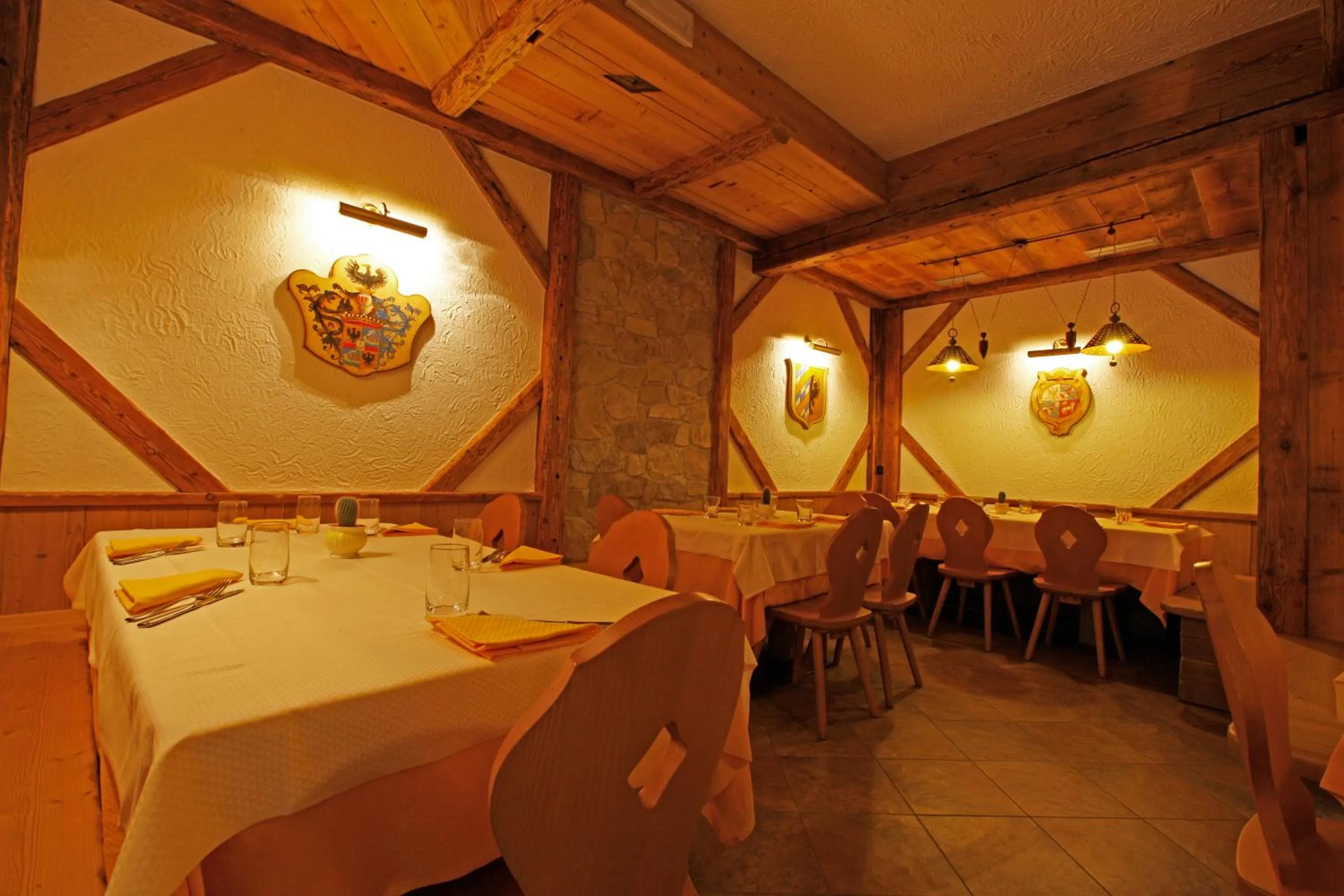 Restaurant/places to eat in Hotel Il Maniero