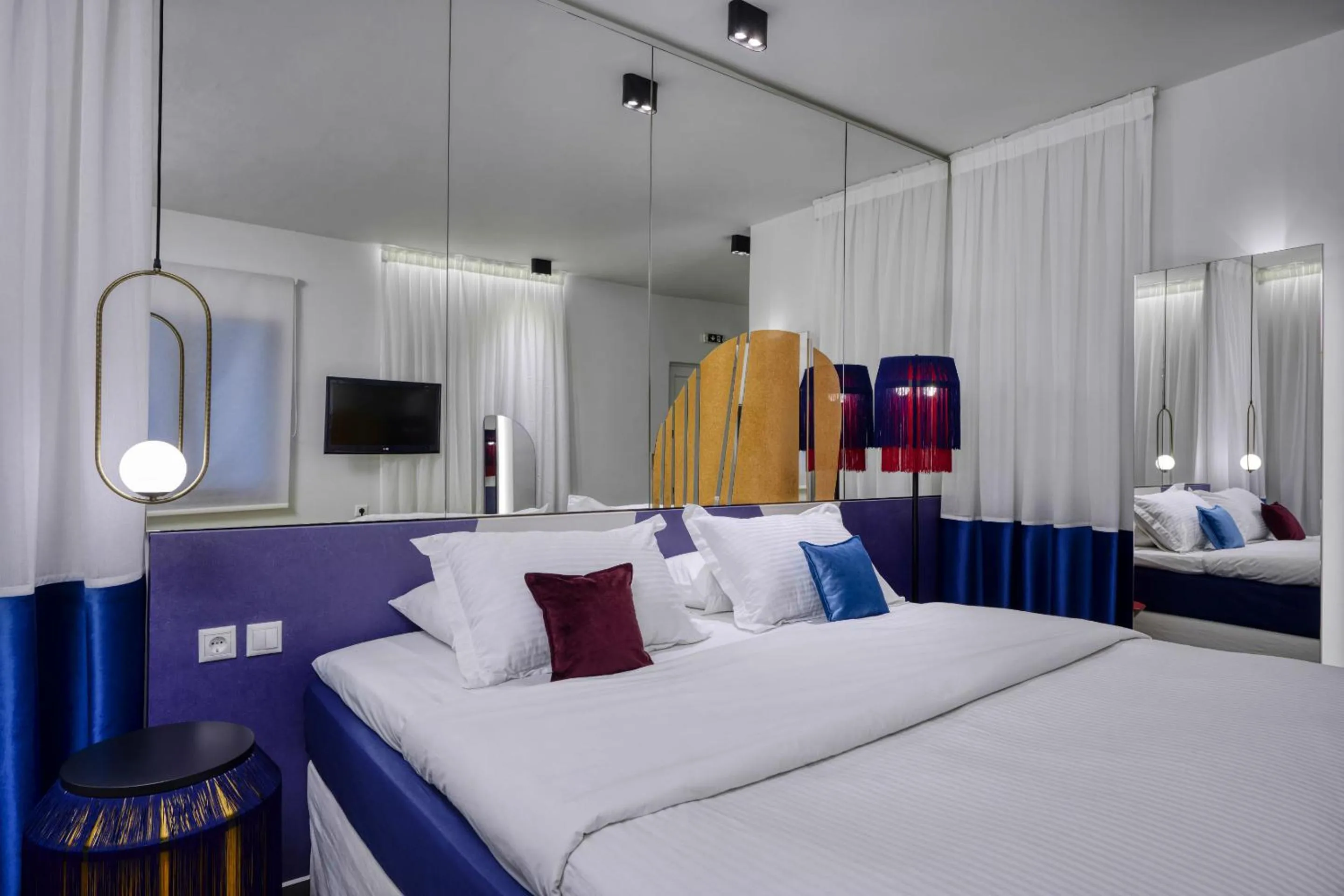 Photo of the whole room, Bed in Thomais Boutique Hotel