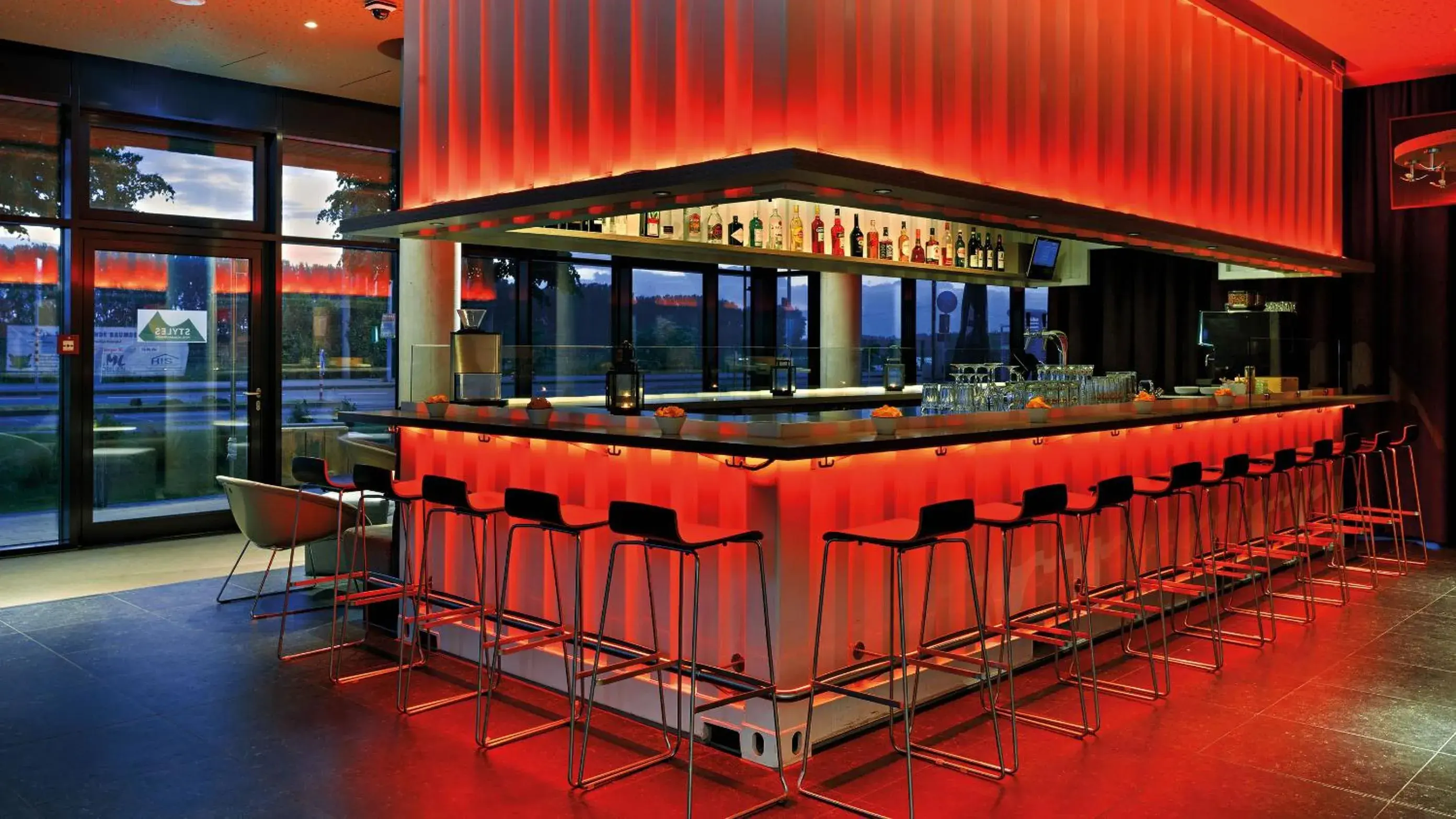 Lounge or bar in Hey Lou Hotel Monheim am Rhein Lounge or bar in Hey Lou Hotel Monheim am Rhein