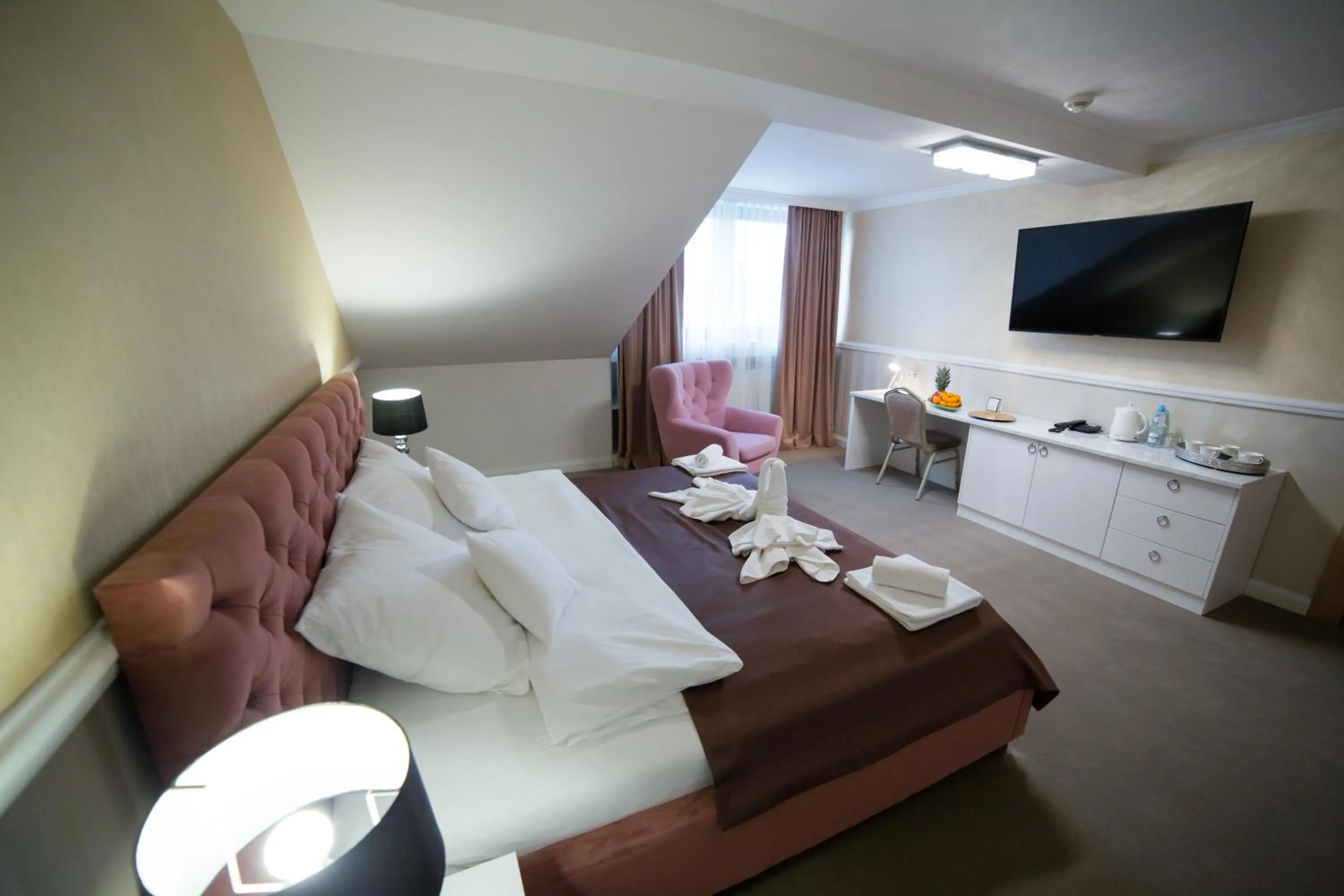 Bed in Hotel Avangarda