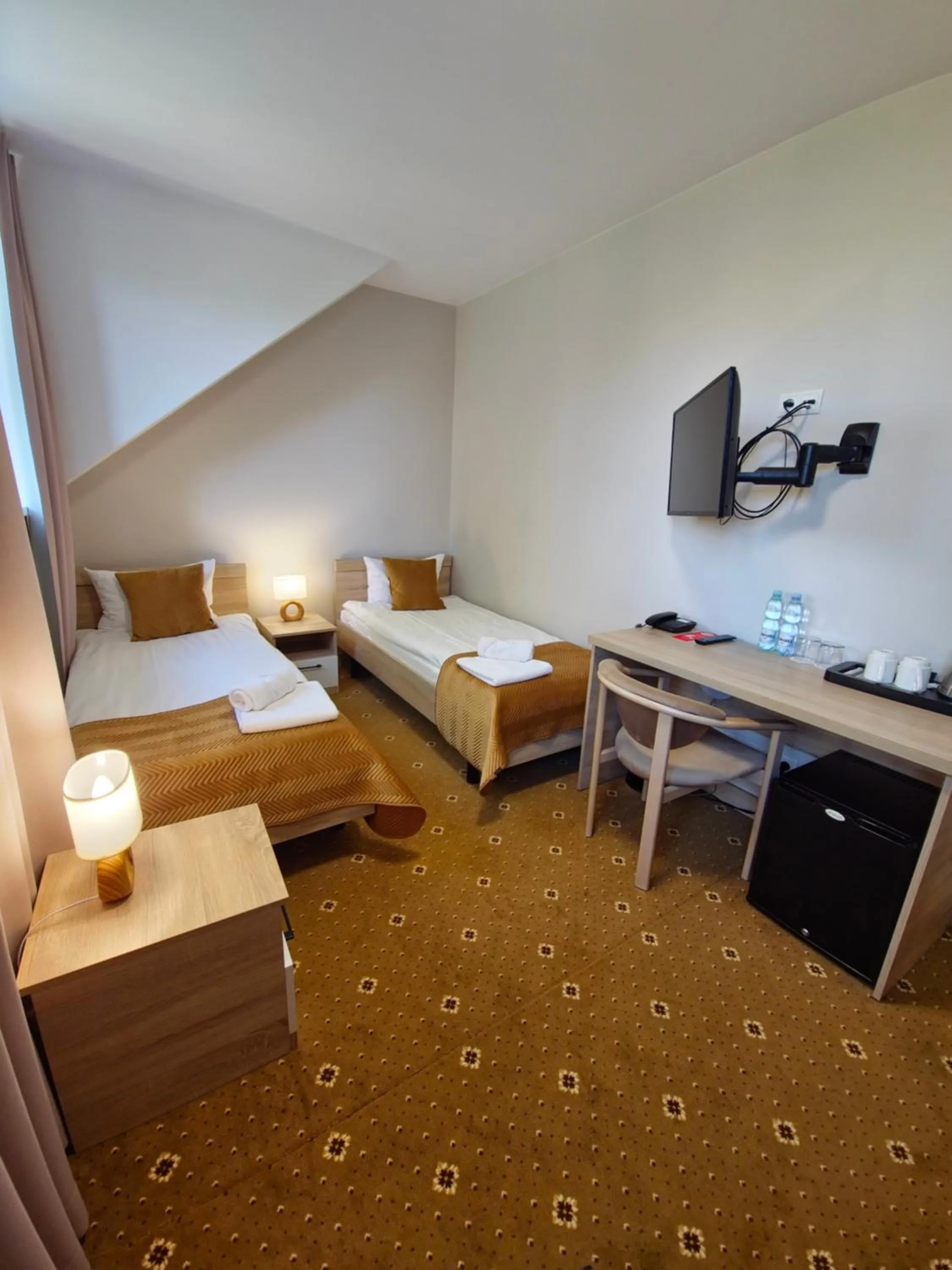 Photo of the whole room, Bed in Hotel Avangarda