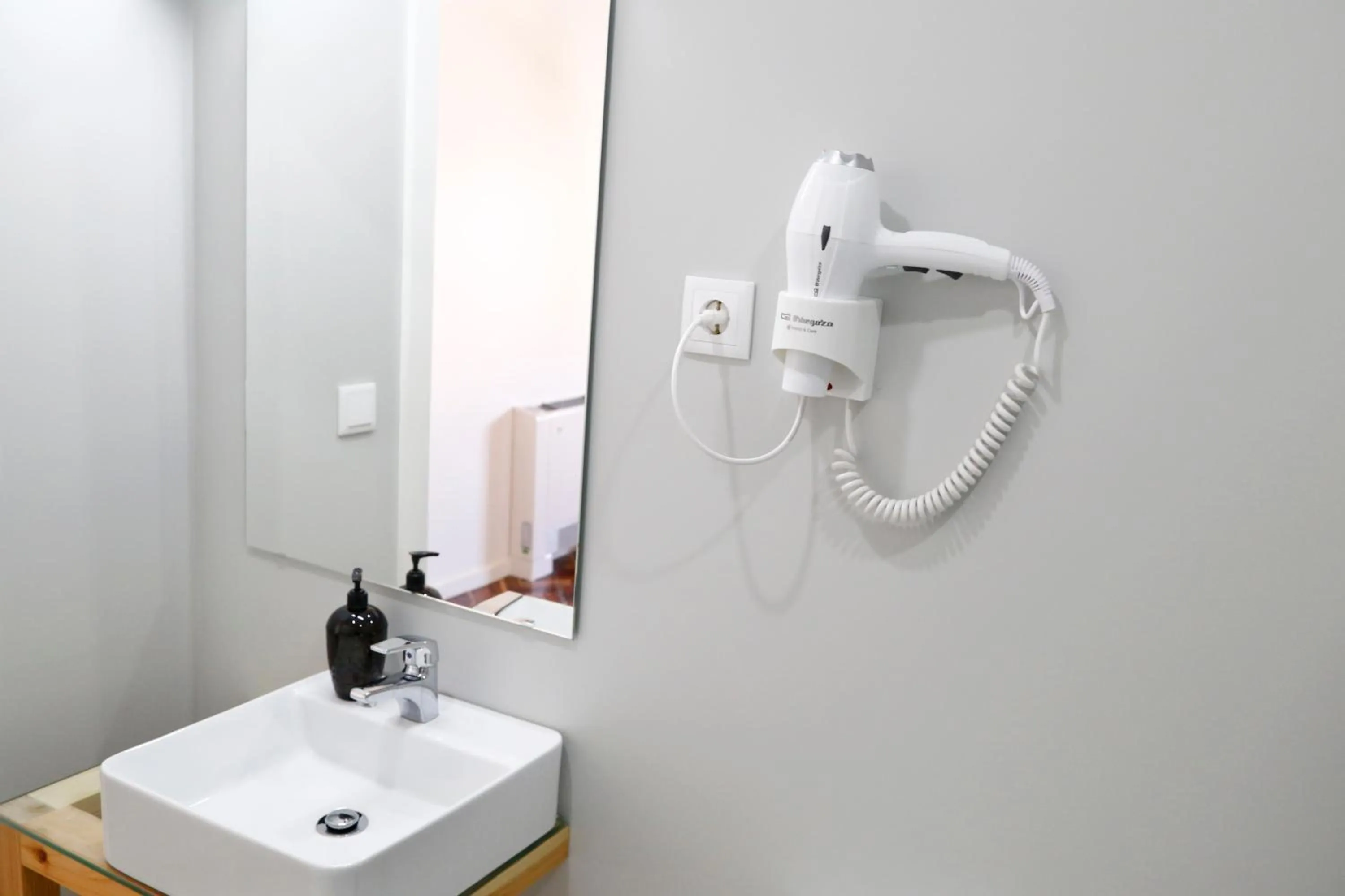 Bathroom in City's Hostel Ponta Delgada