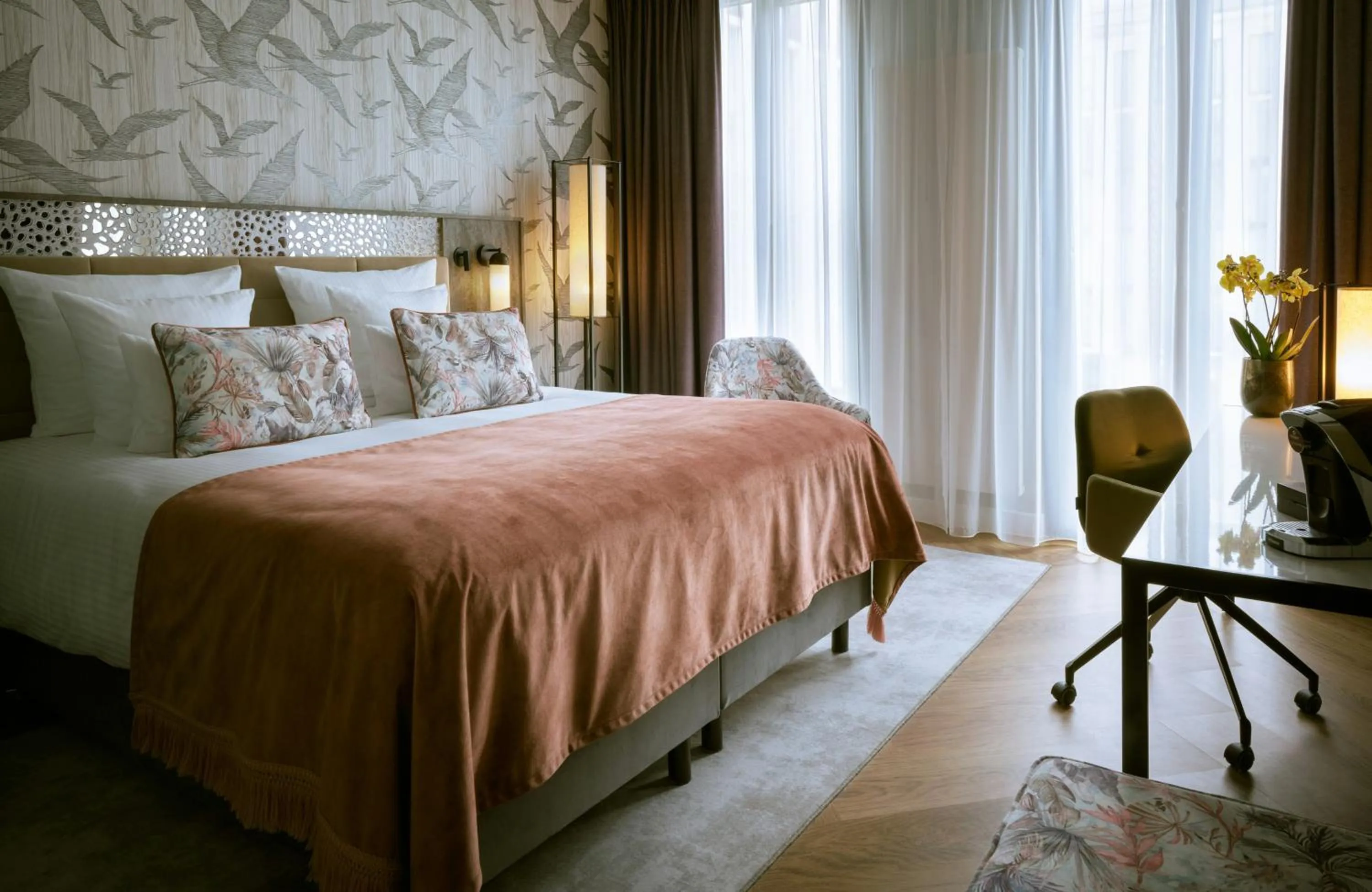 Photo of the whole room, Bed in Leonardo Royal Hotel Munich