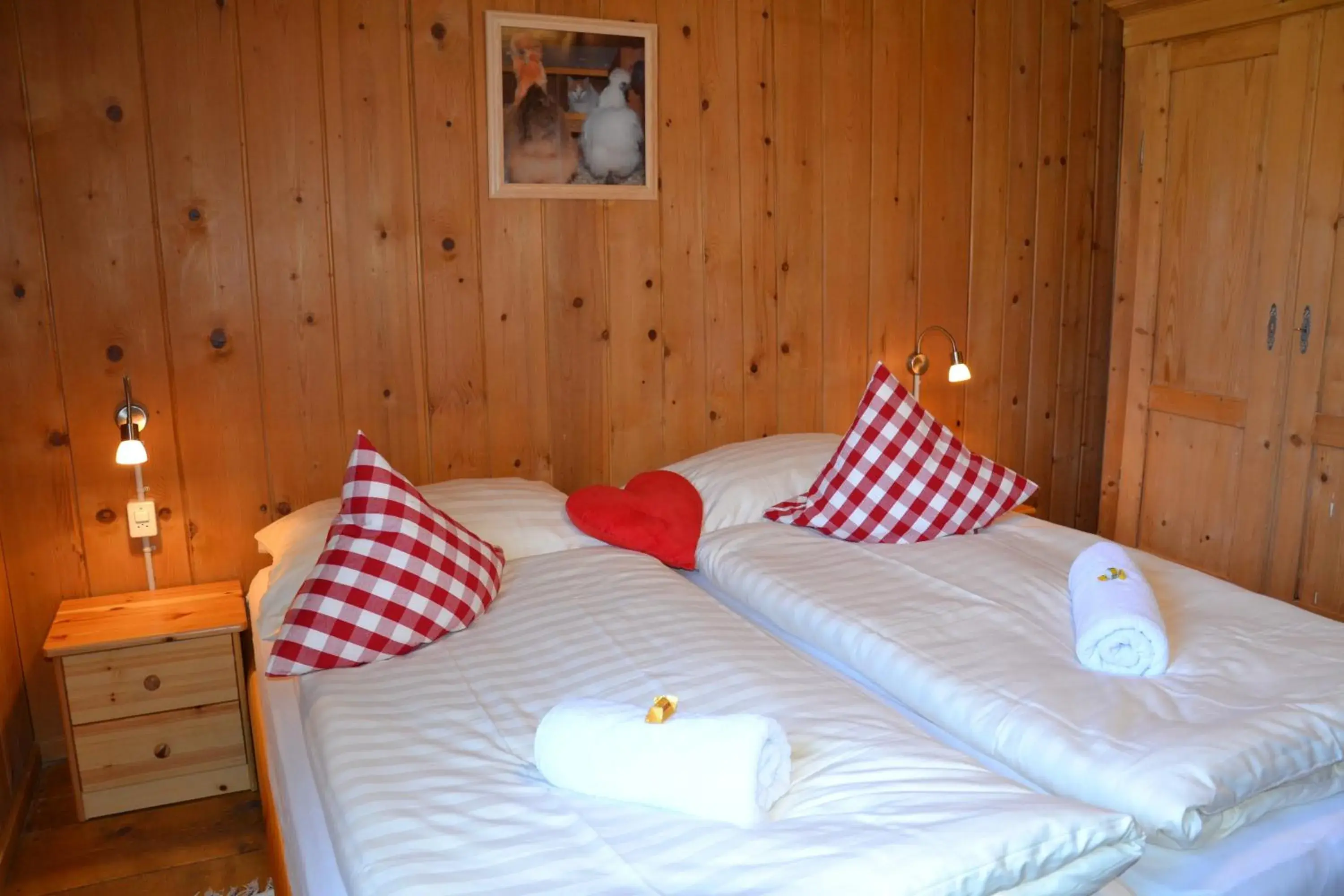 Double Room with Shared Bathroom in Gasthaus Alpina Double Room with Shared Bathroom in Gasthaus Alpina