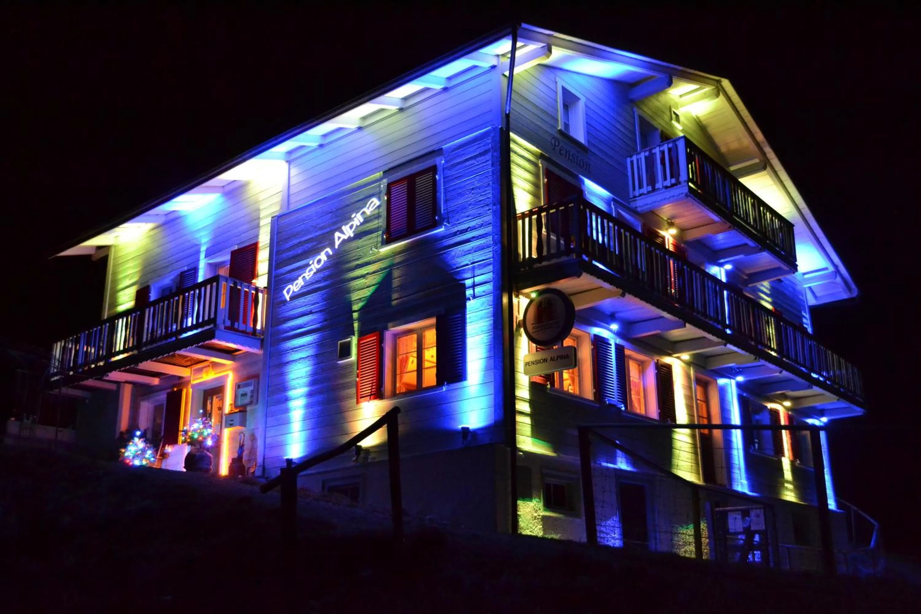 Property building in Gasthaus Alpina