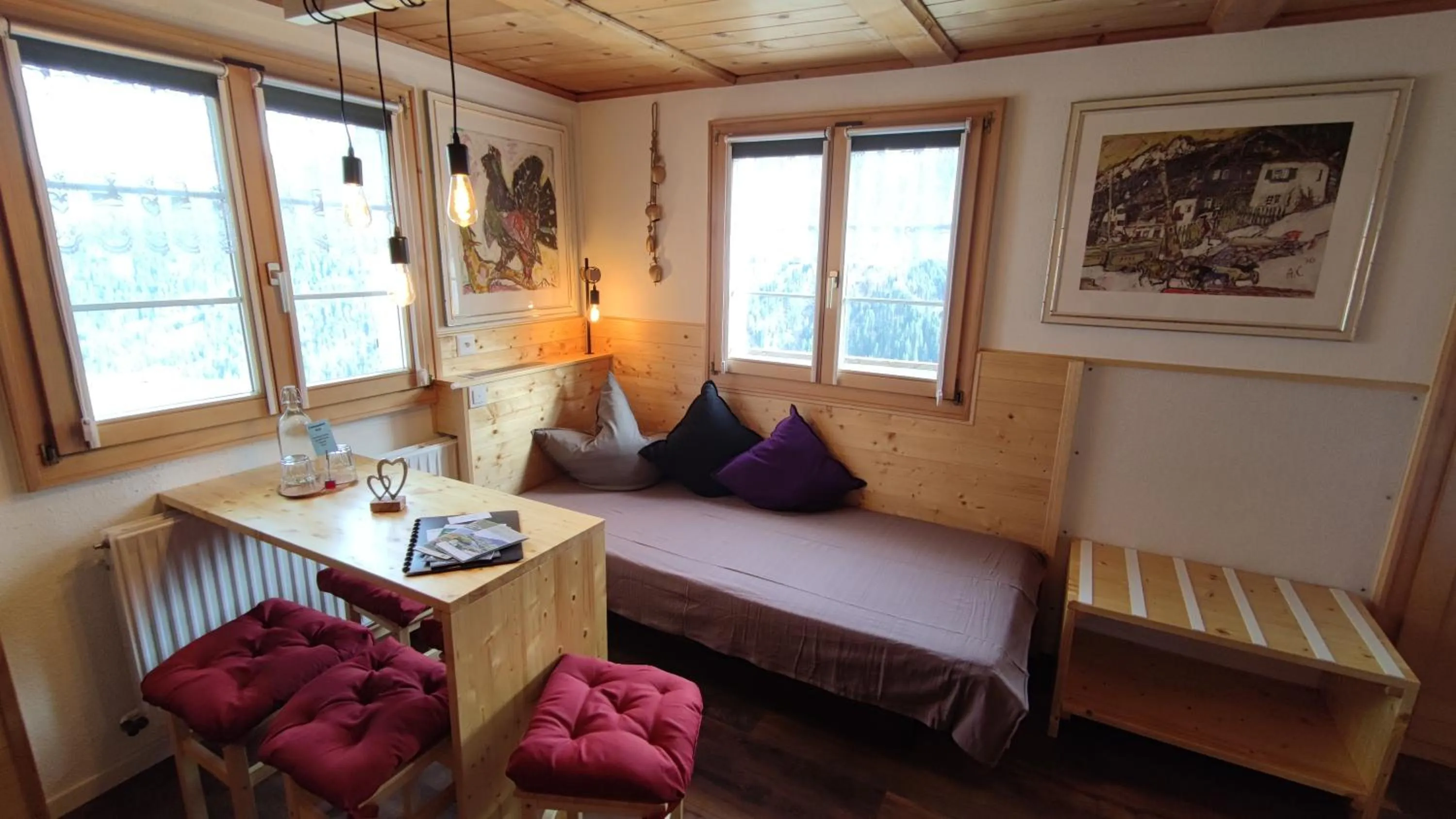 Photo of the whole room, Bed in Gasthaus Alpina
