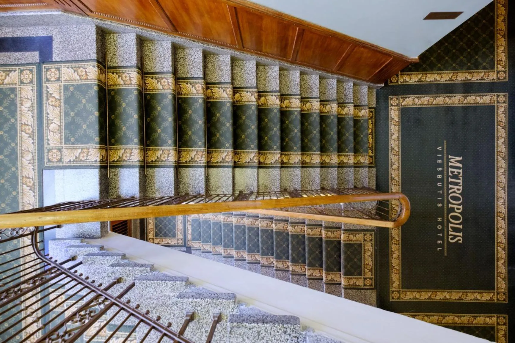 Property building in Hotel Metropolis