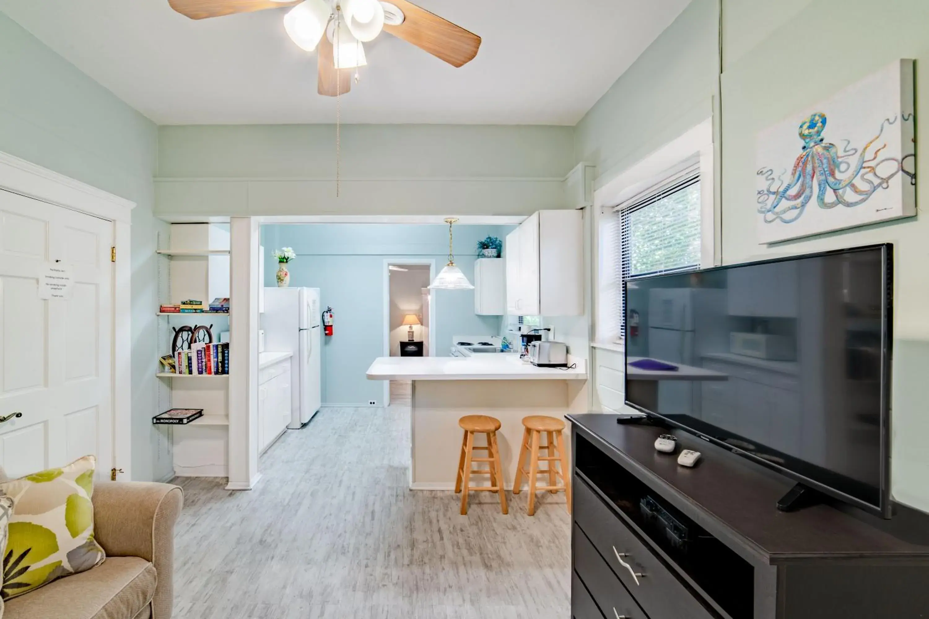 One-Bedroom Suite in The Palmetto Inn One-Bedroom Suite in The Palmetto Inn