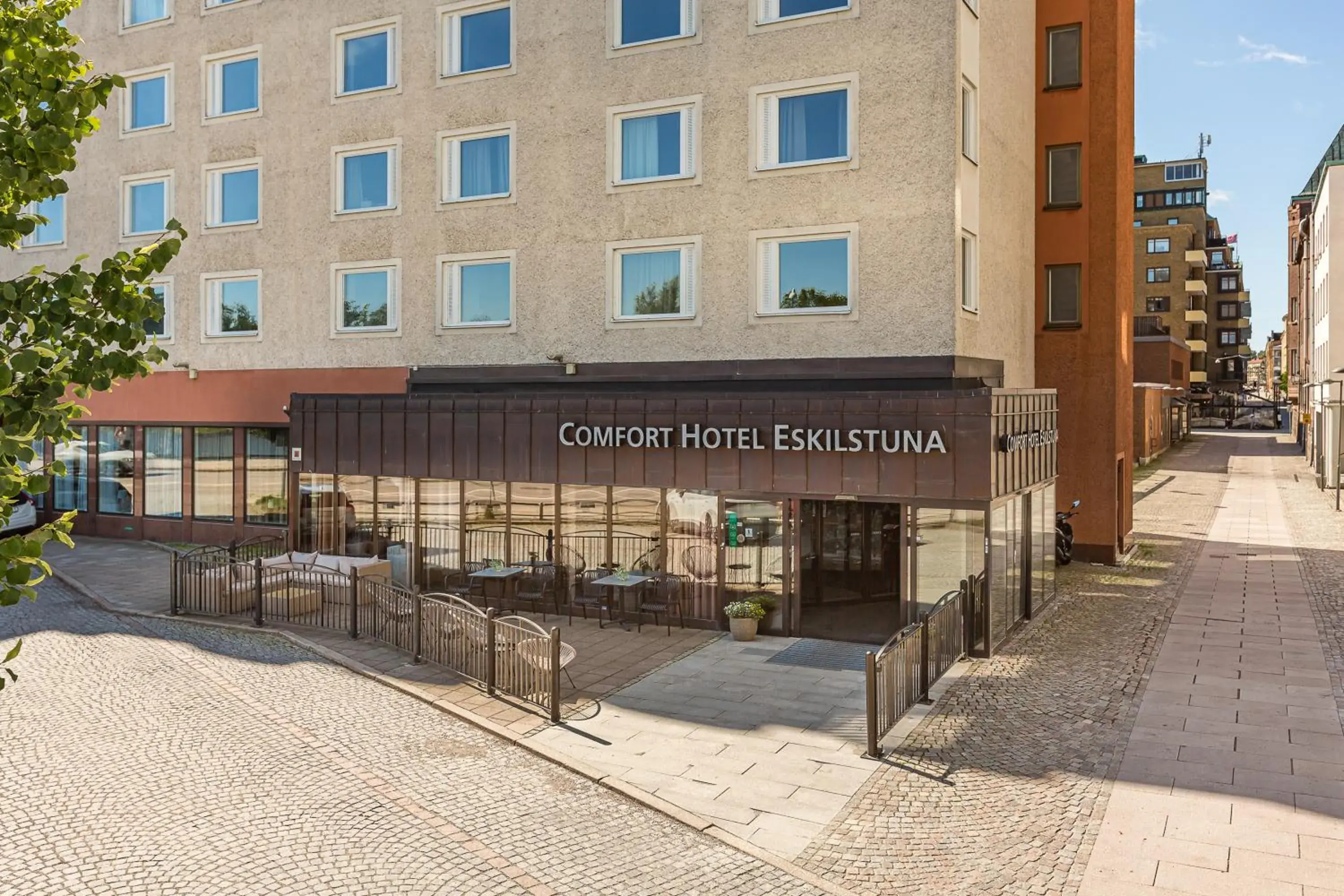 Facade/entrance in Comfort Hotel Eskilstuna Facade/entrance in Comfort Hotel Eskilstuna