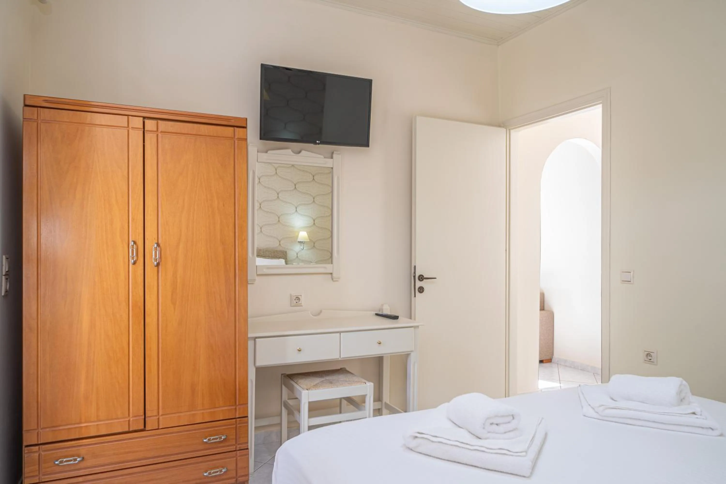 wardrobe in Panoramic Sunset