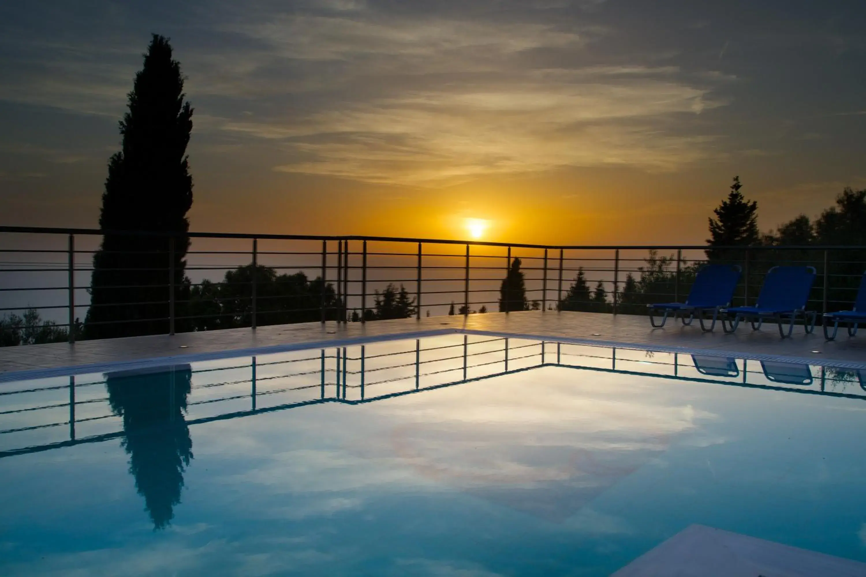 Swimming pool in Panoramic Sunset Swimming pool in Panoramic Sunset