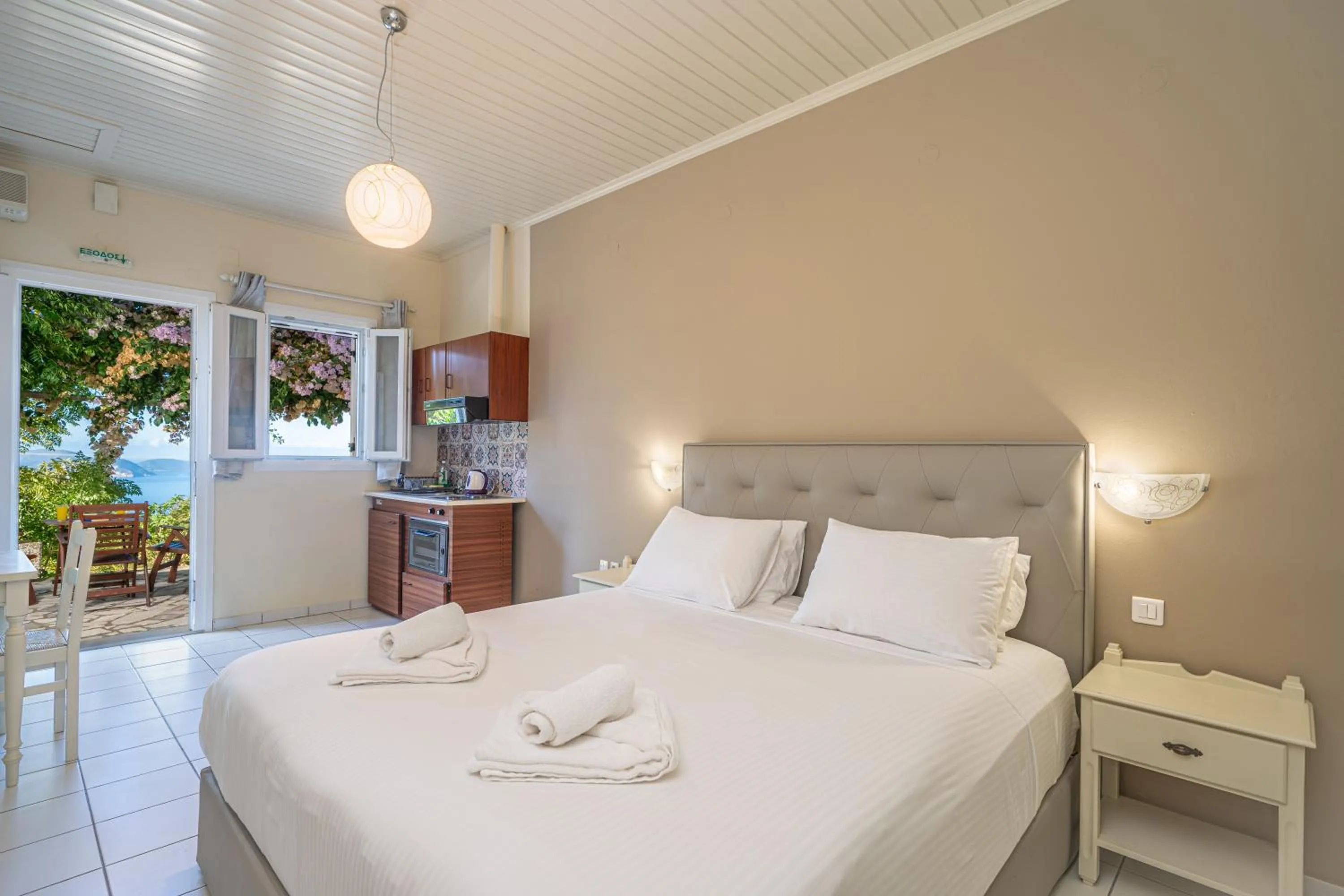 Bedroom in Panoramic Sunset