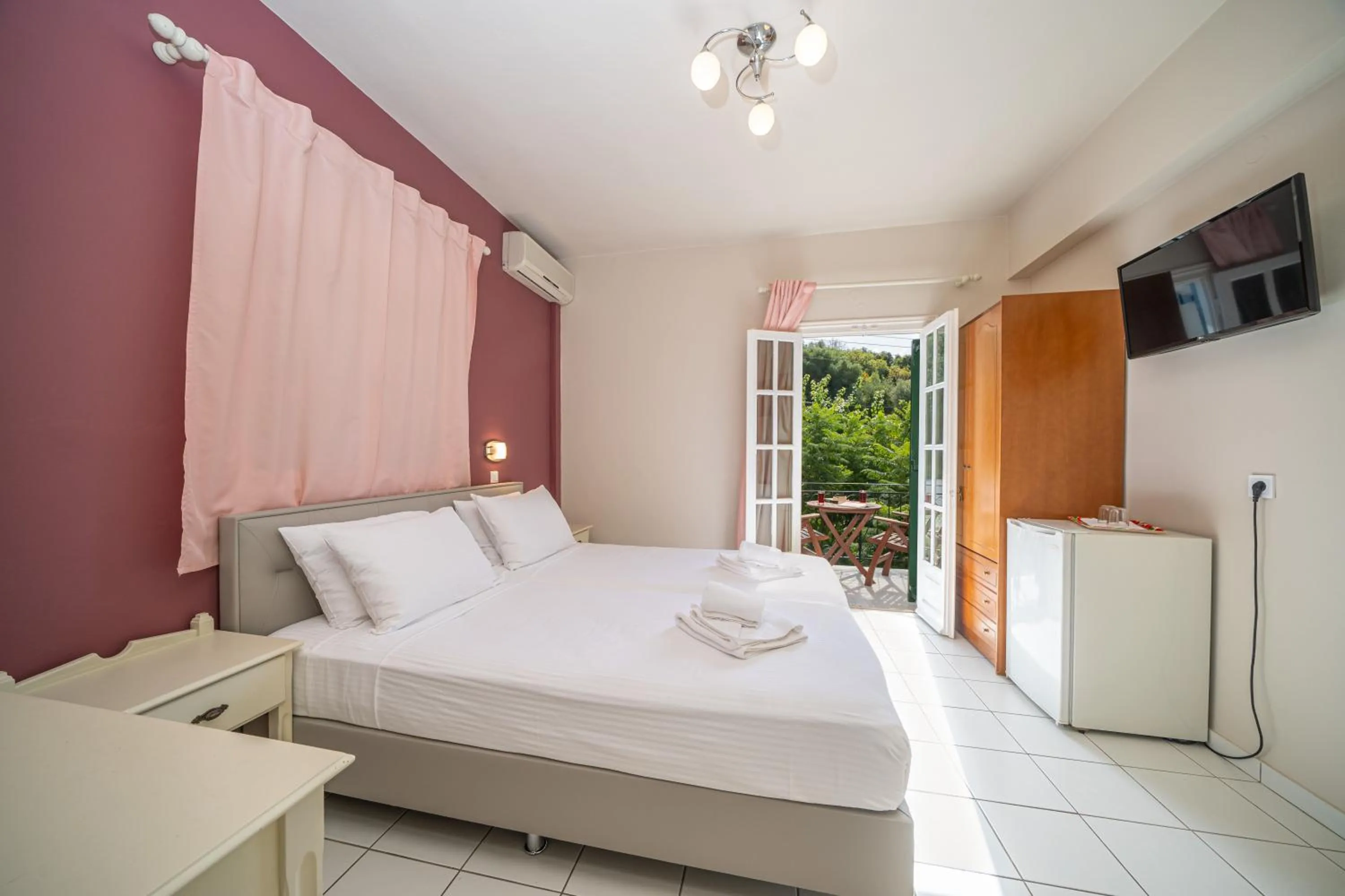 Bedroom in Panoramic Sunset