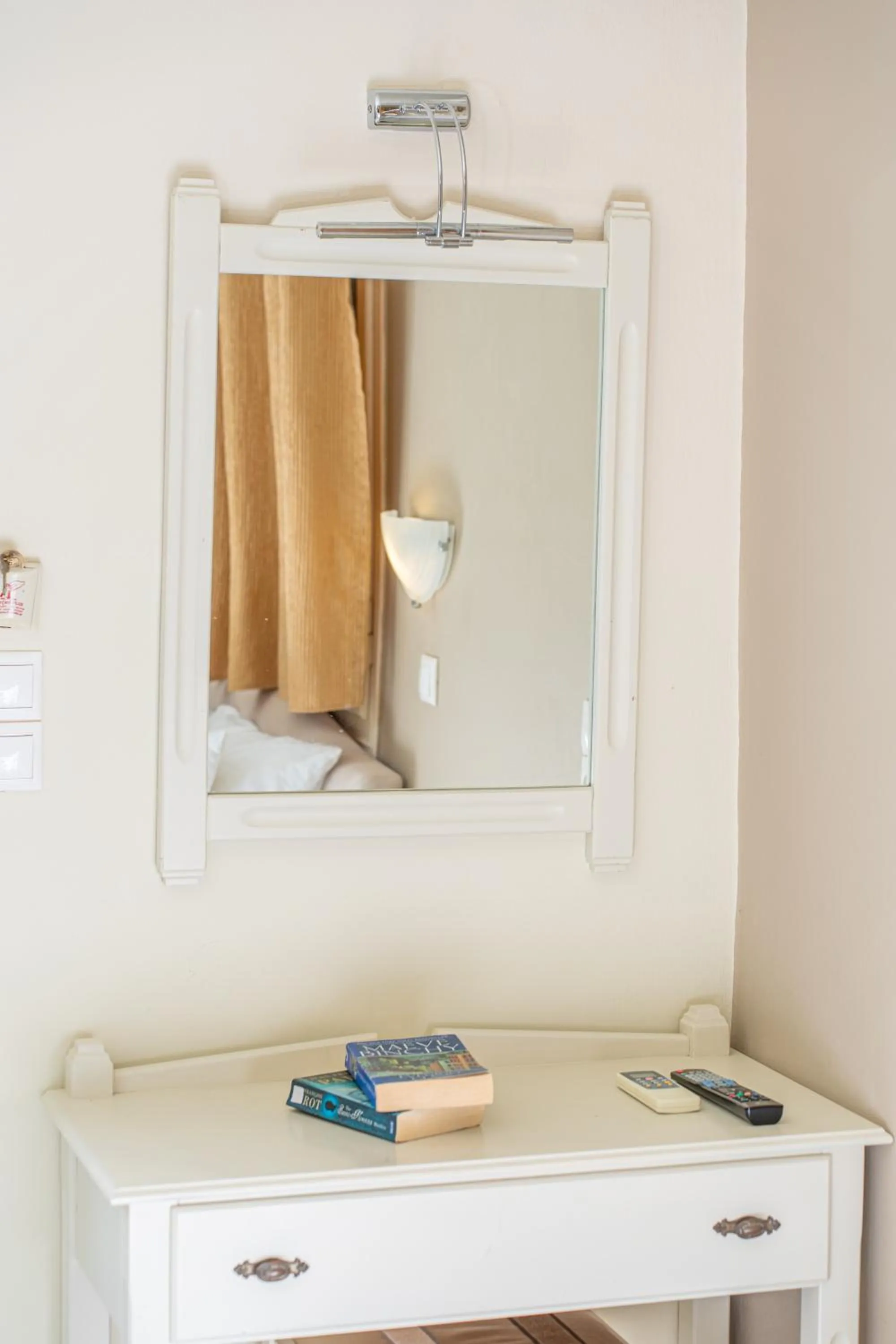 Bedroom in Panoramic Sunset