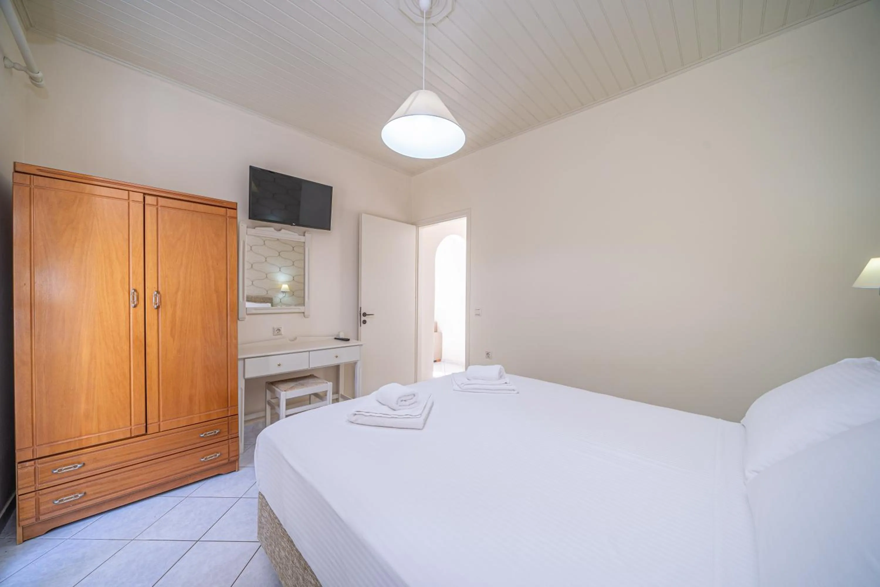 Bedroom in Panoramic Sunset