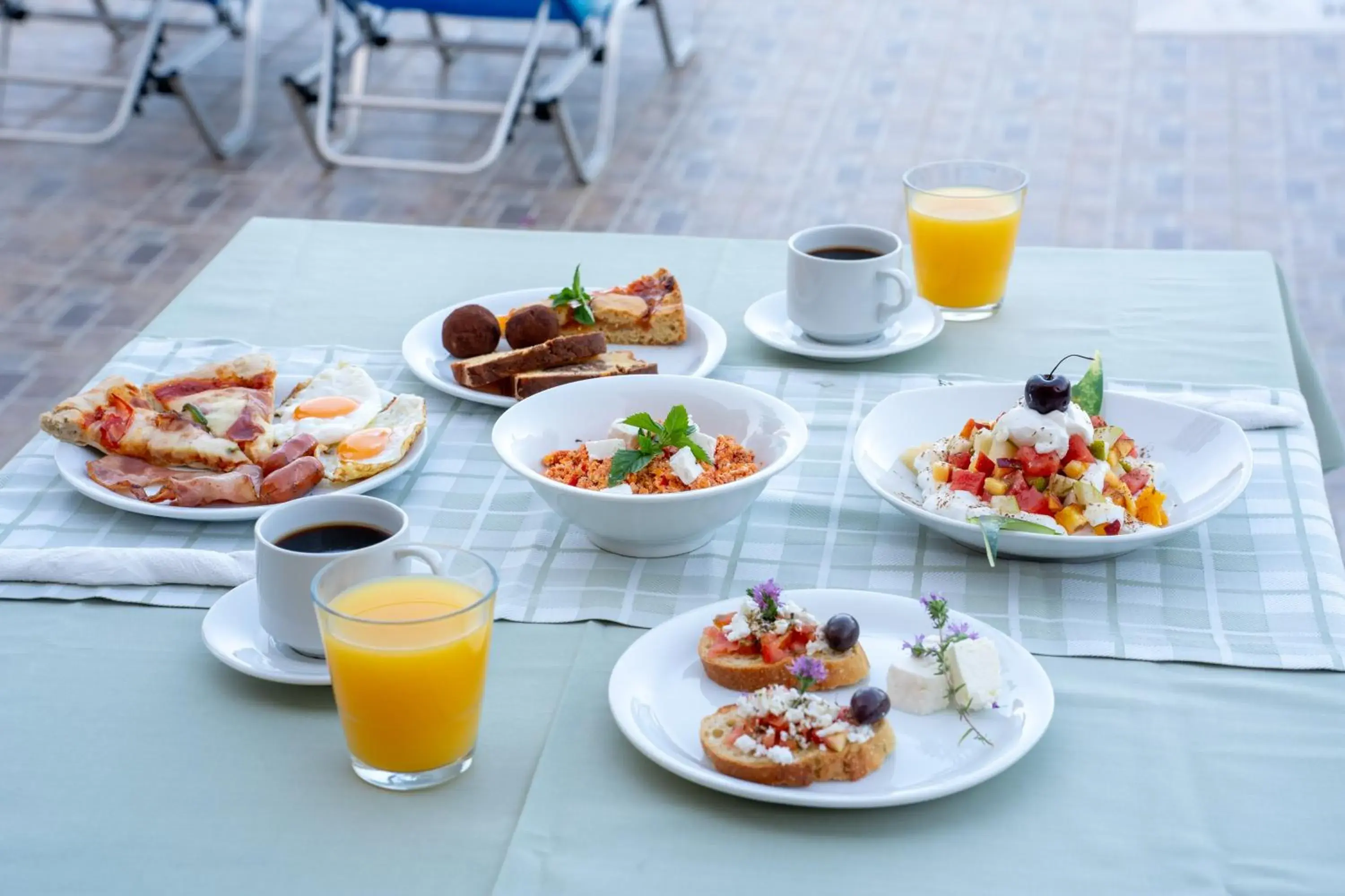 Breakfast in Panoramic Sunset Breakfast in Panoramic Sunset