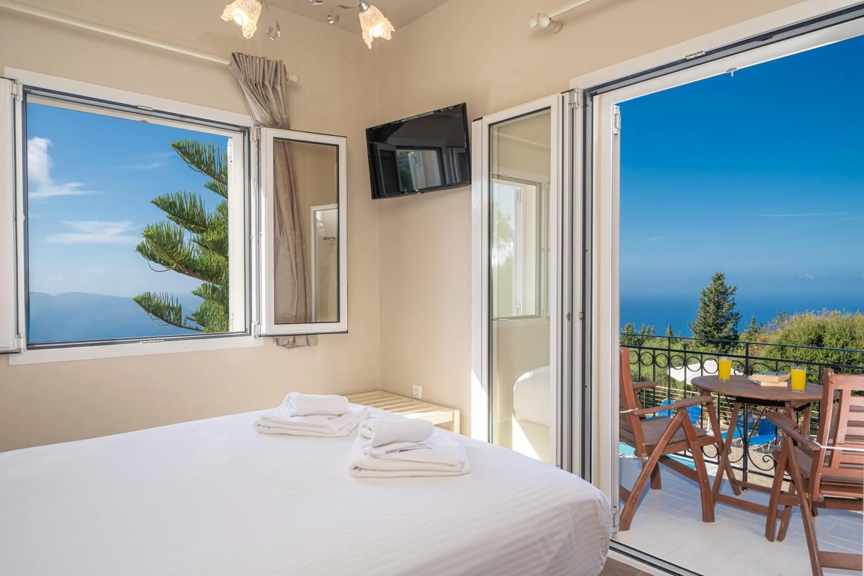 Bedroom in Panoramic Sunset