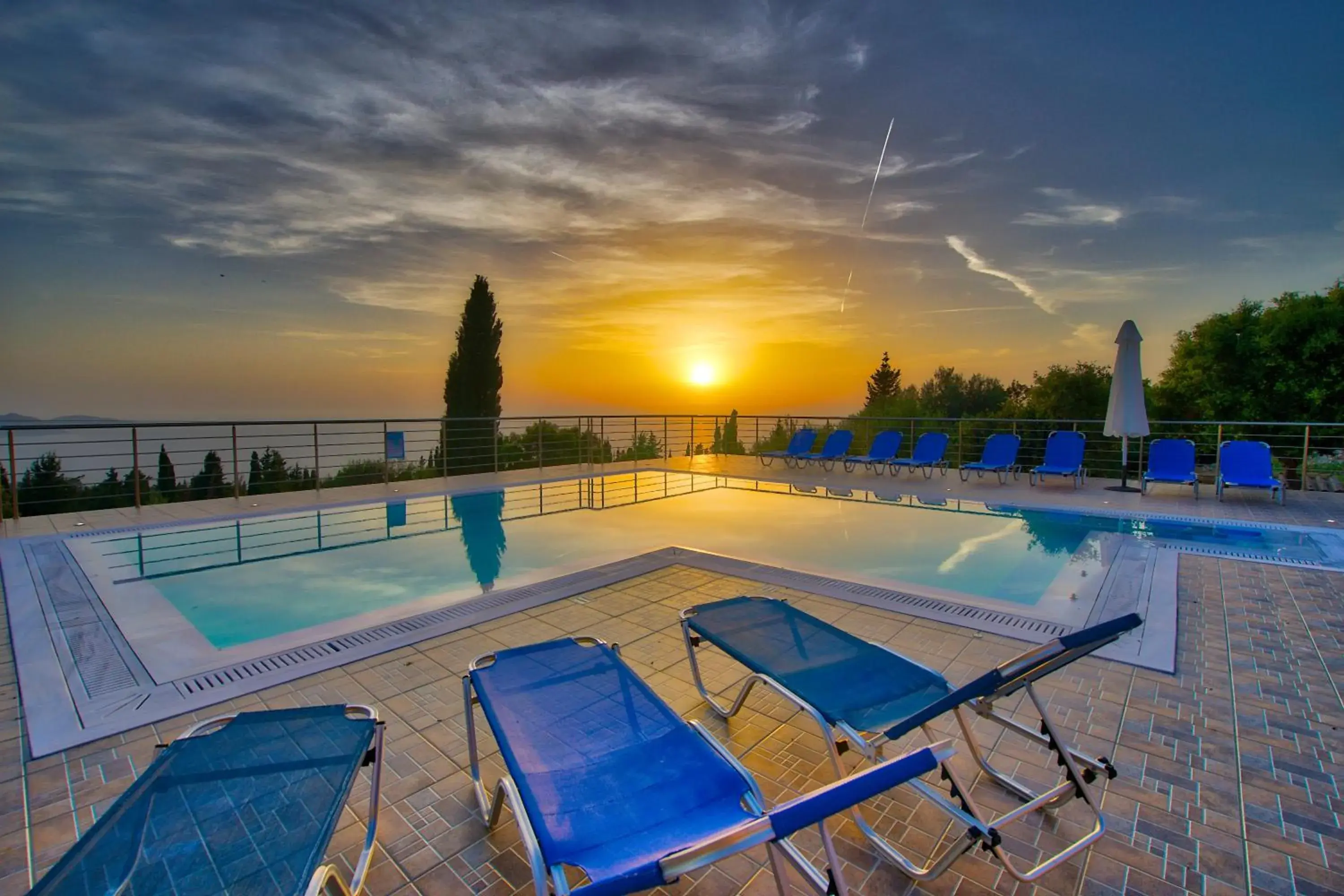 Swimming pool in Panoramic Sunset Swimming pool in Panoramic Sunset