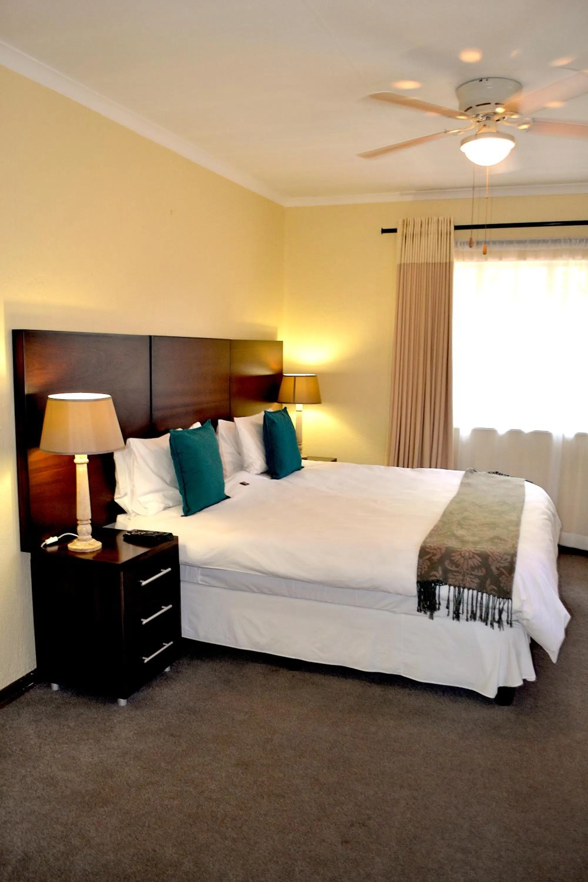 Photo of the whole room, Bed in The Bedford View Guest House