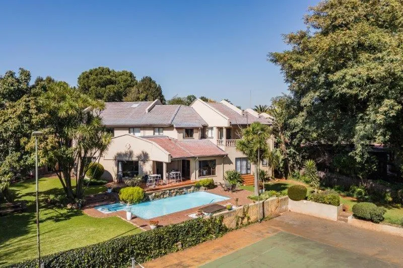 Pool view in The Bedford View Guest House