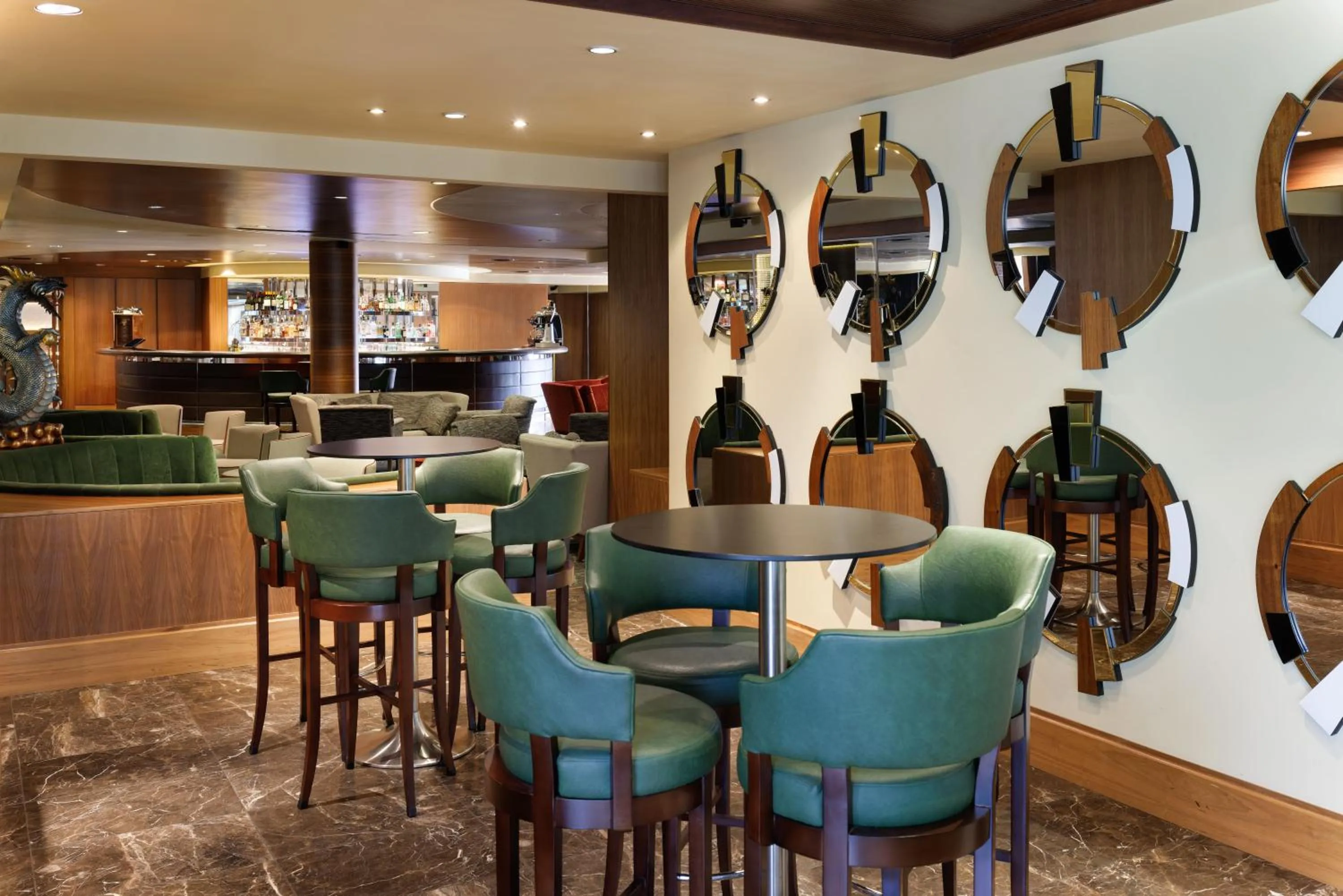 Lounge or bar in Hilton London Syon Park