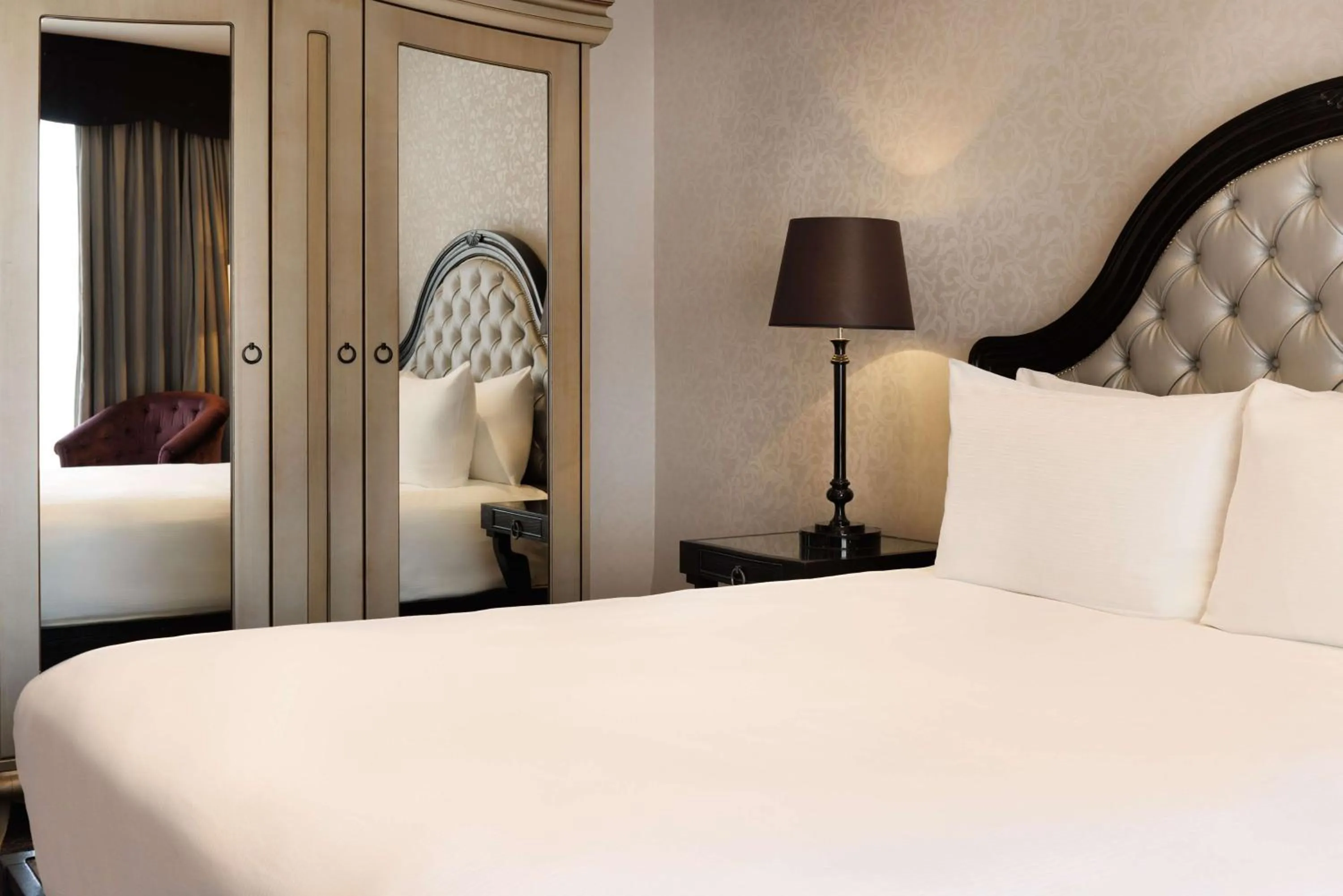 Bed in Hilton London Syon Park