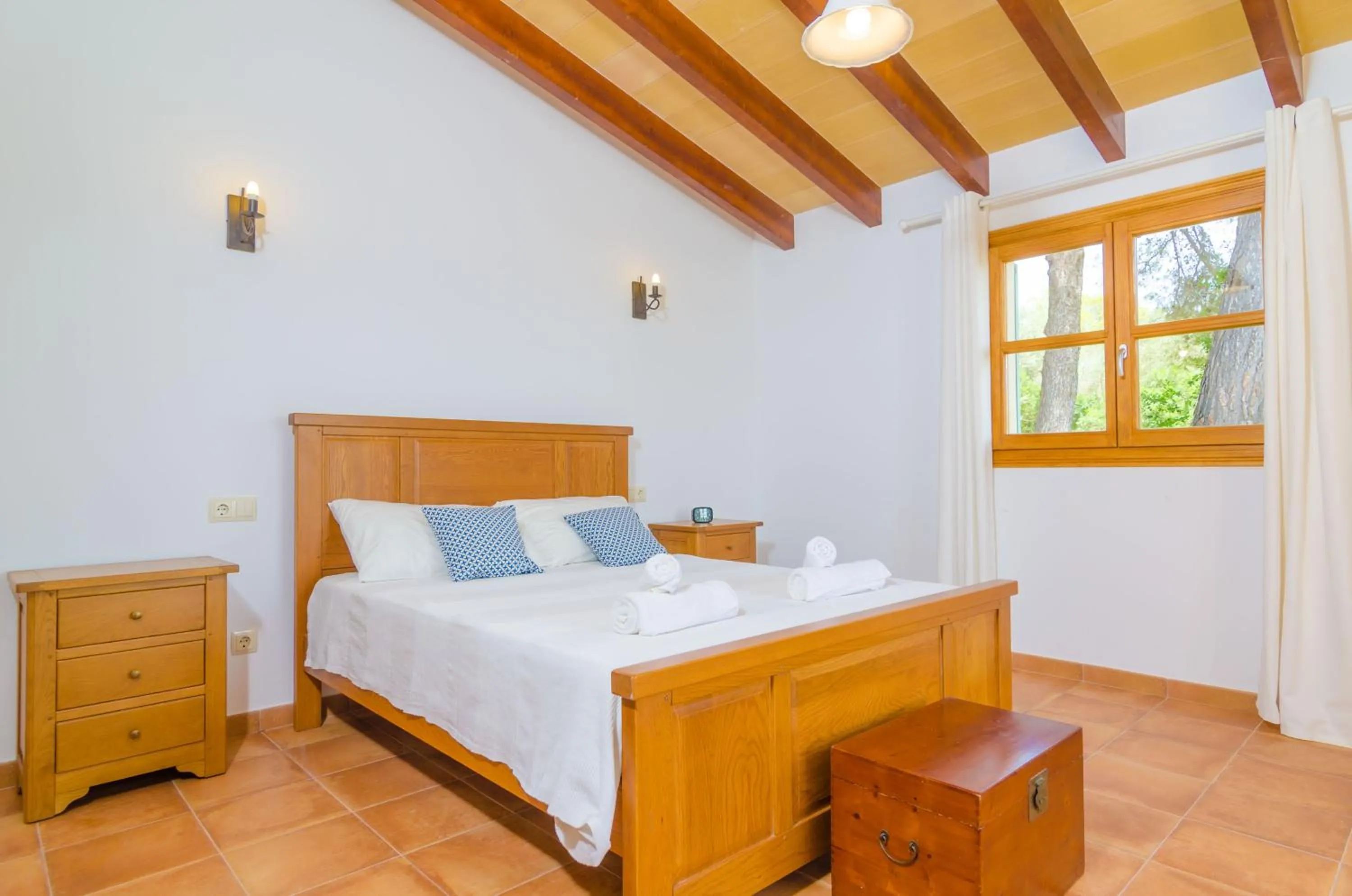 Bedroom, Bed in Son Mora