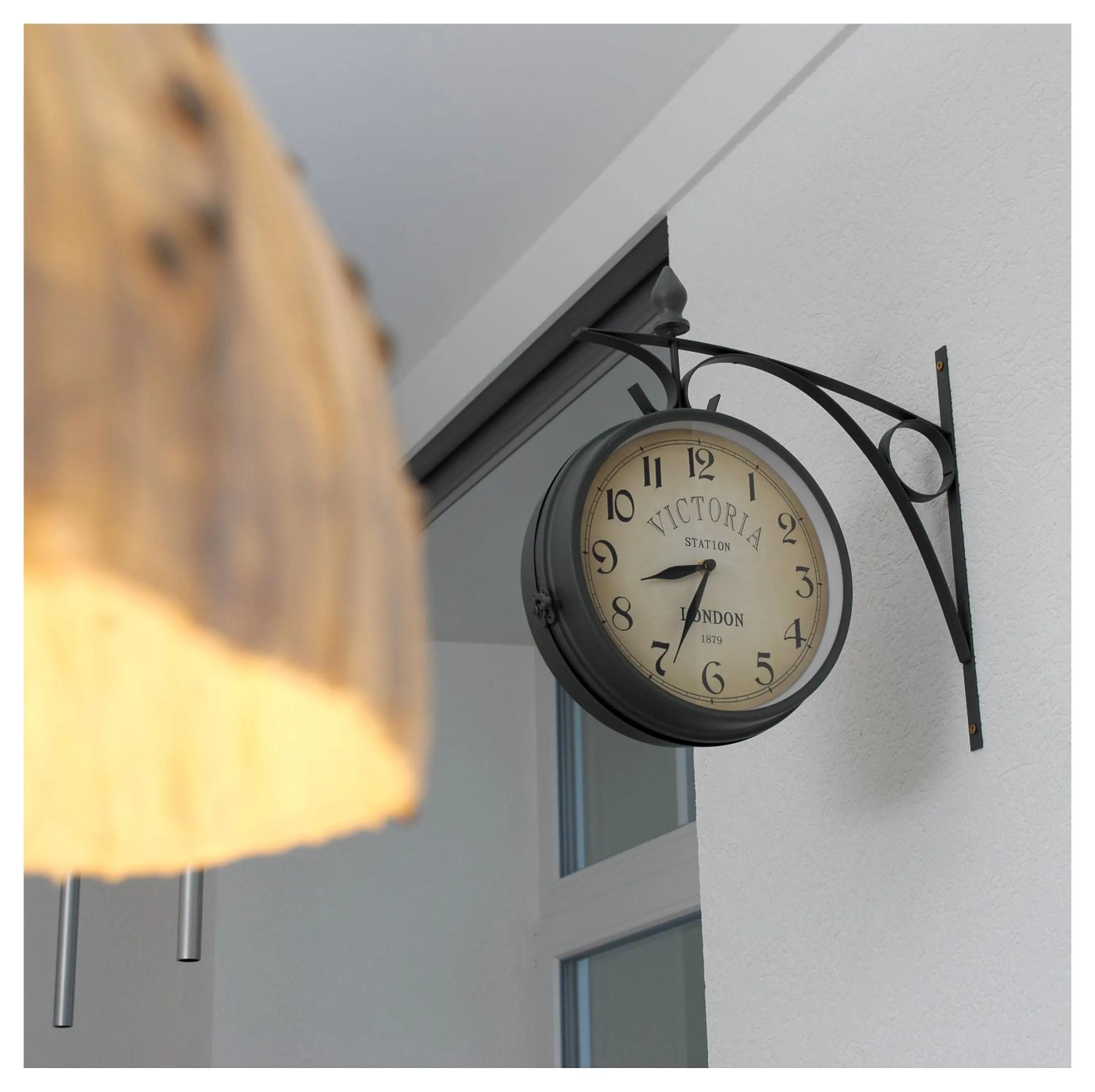 Decorative detail in Les logis de l'horloger