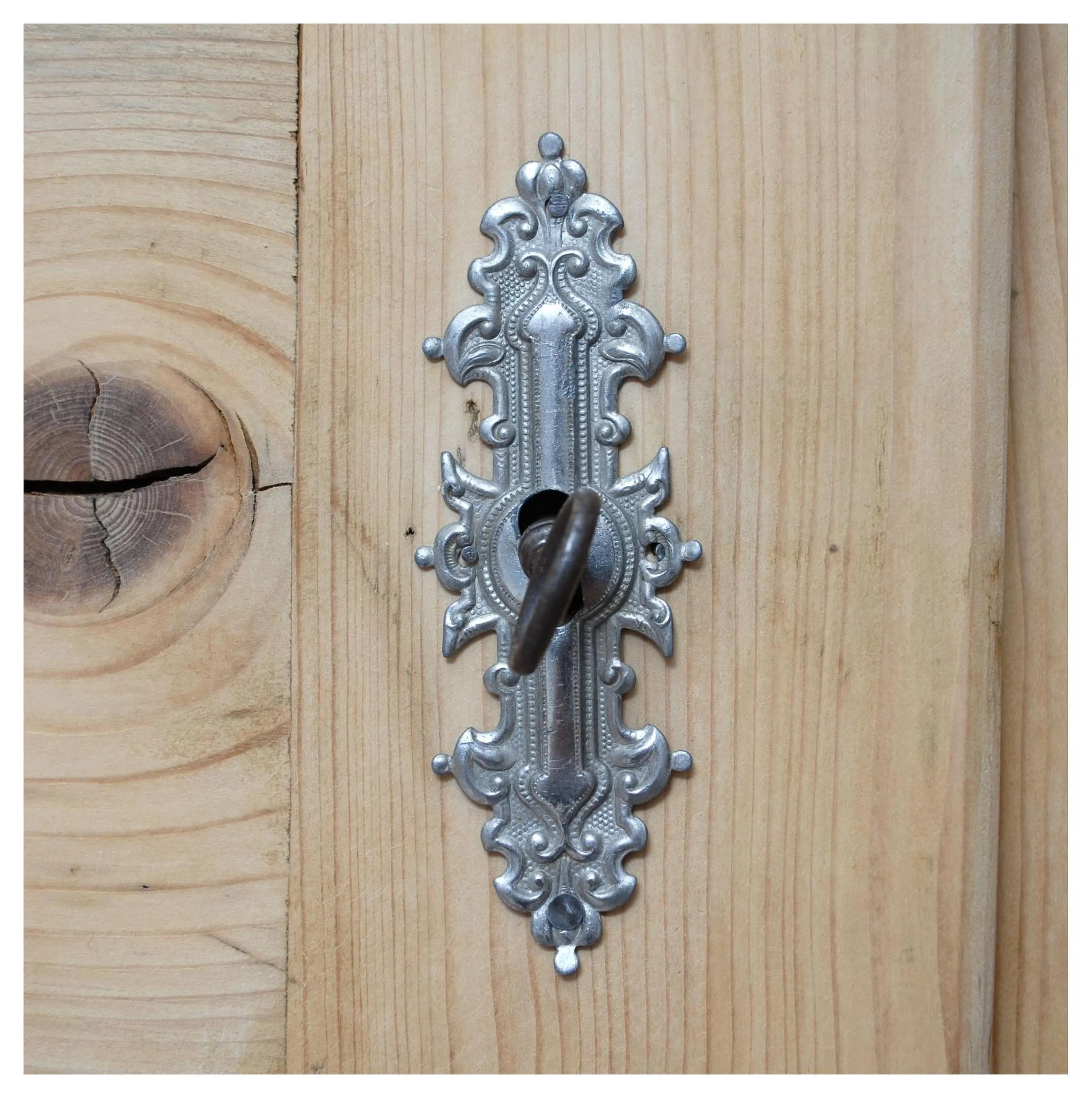Decorative detail in Les logis de l'horloger