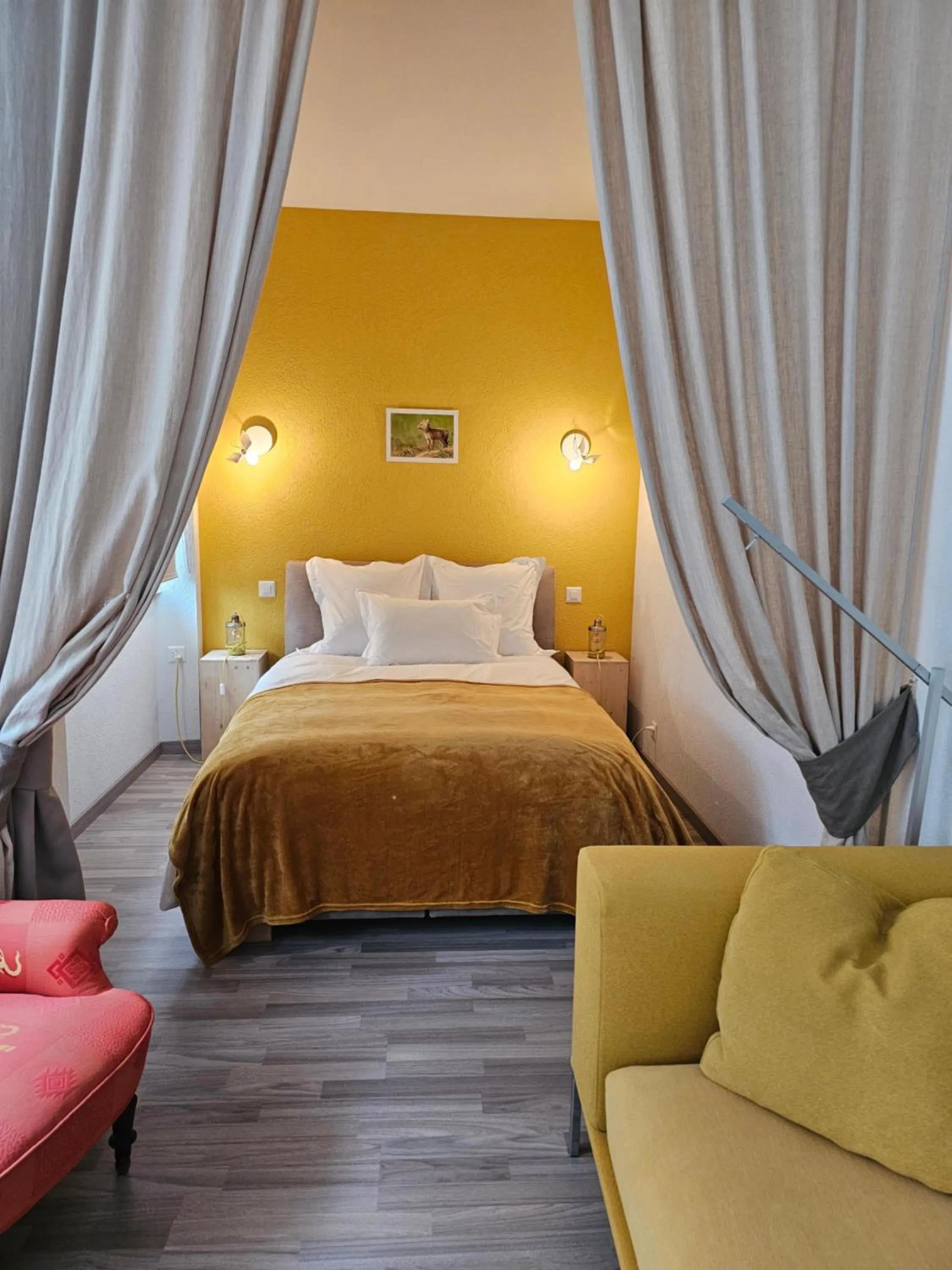 Bed in Les logis de l'horloger