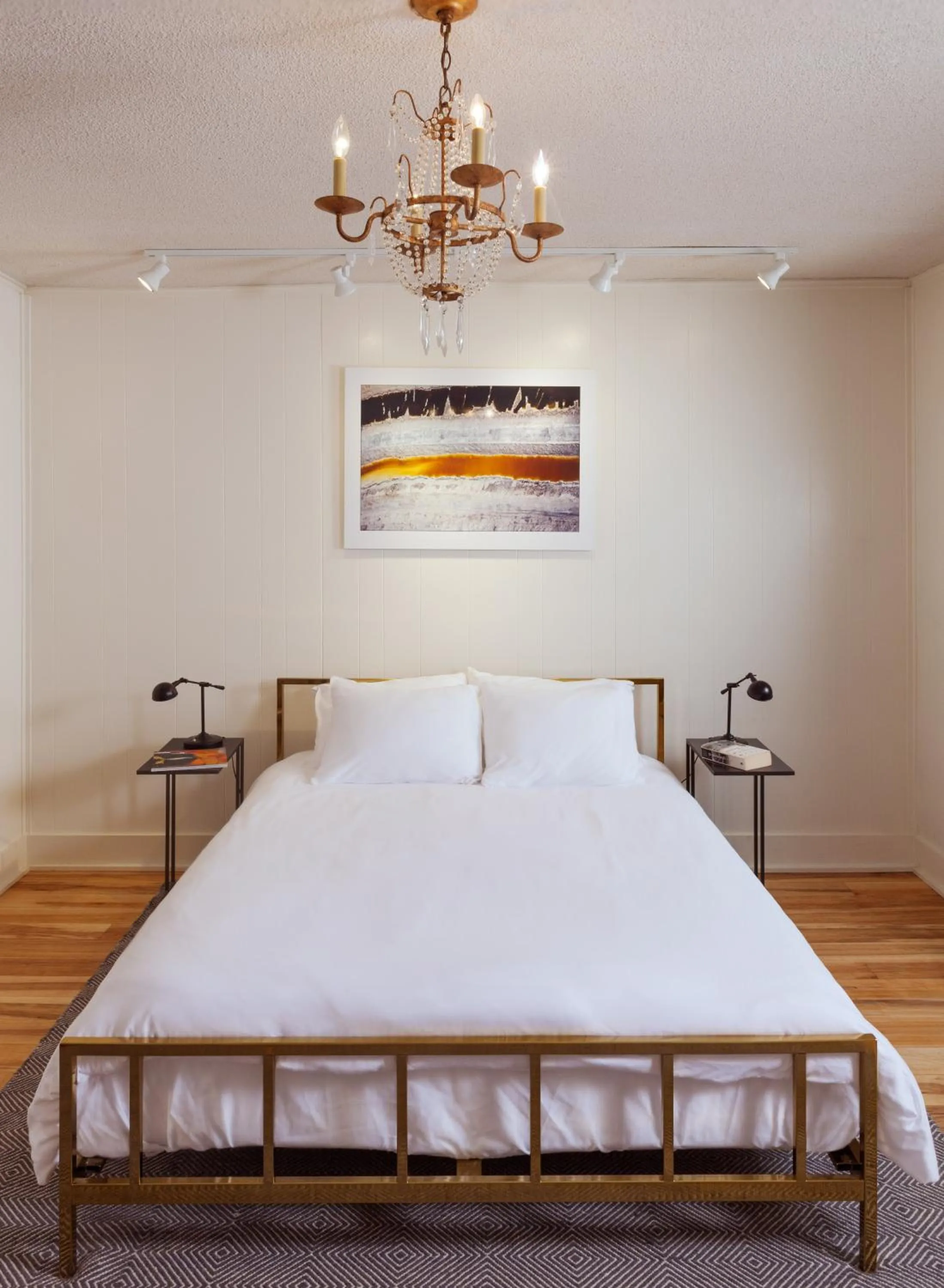 Bed in The Deers Head Inn Tavern